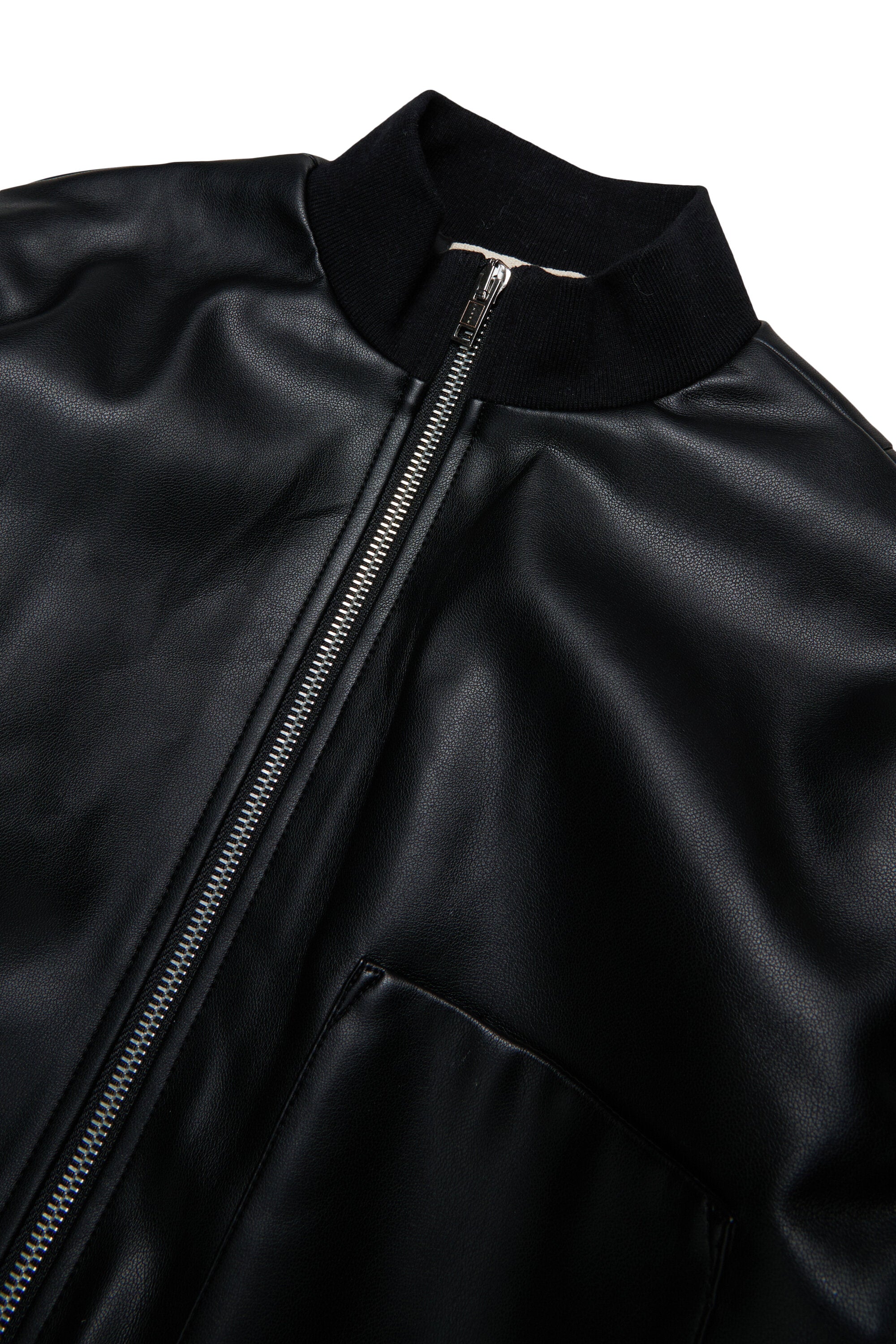 Cazadora bomber con logo estampado
