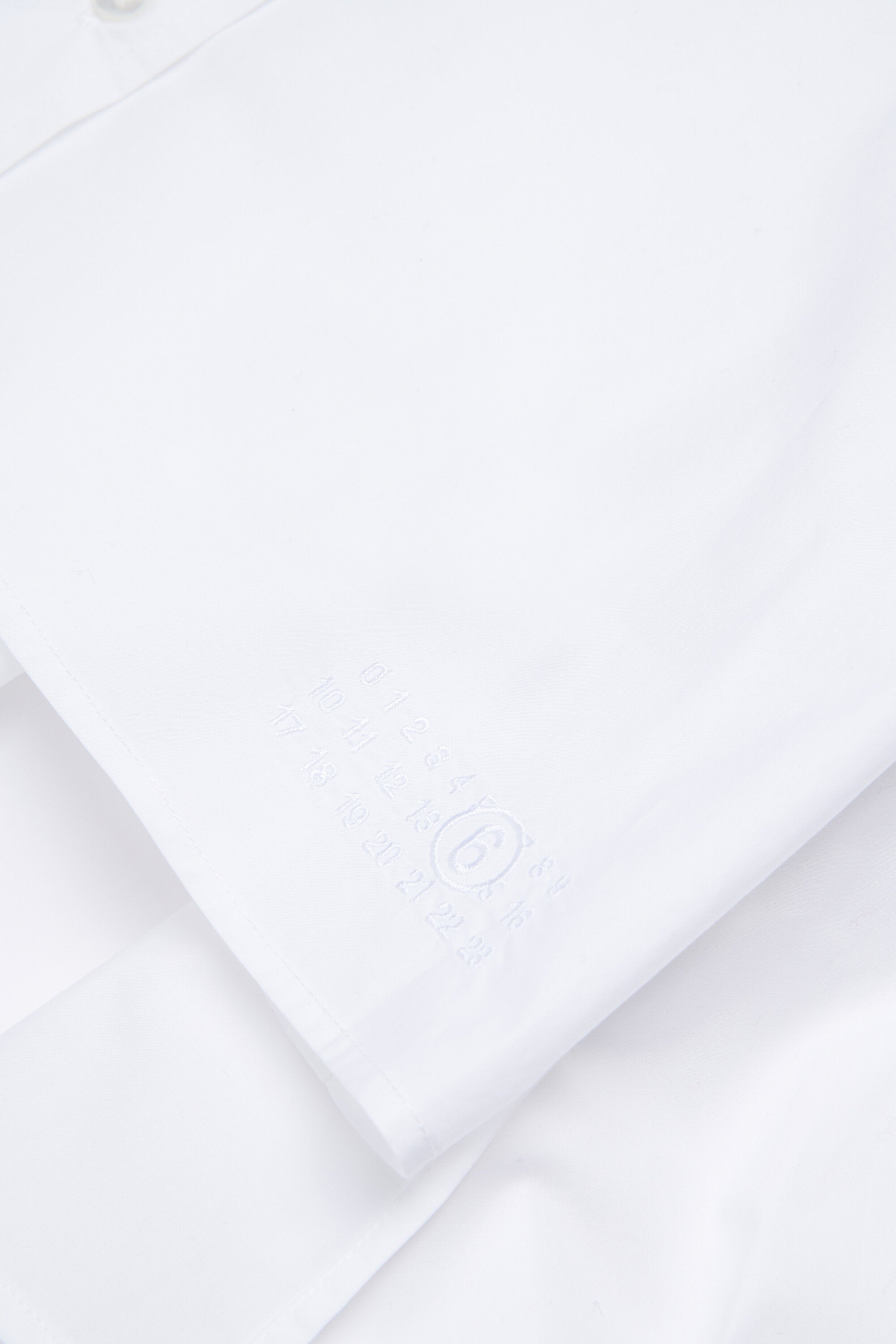 Cropped poplin shirt with pleated back