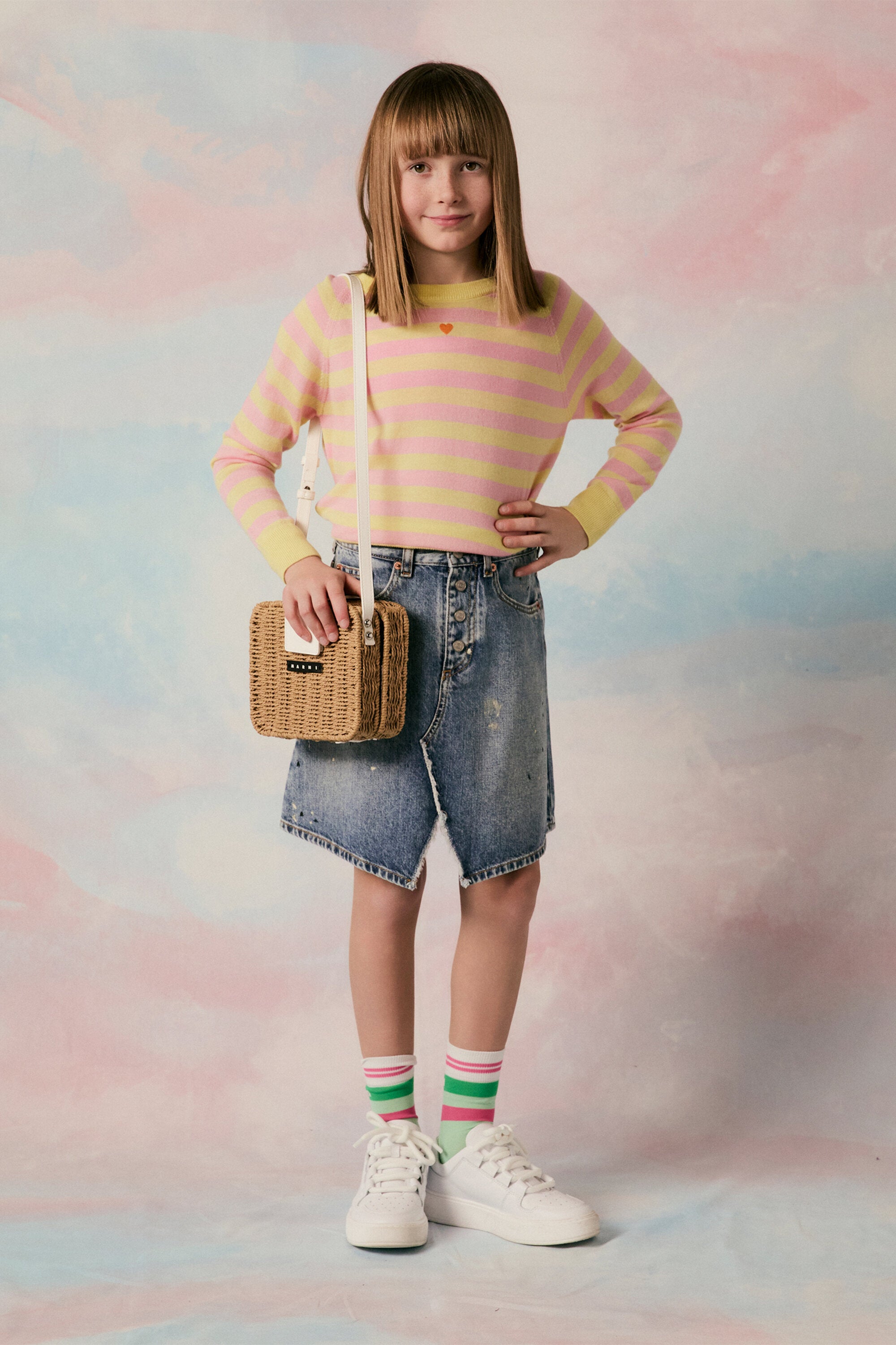 Falda vaquera en tonos azules con lunares de color