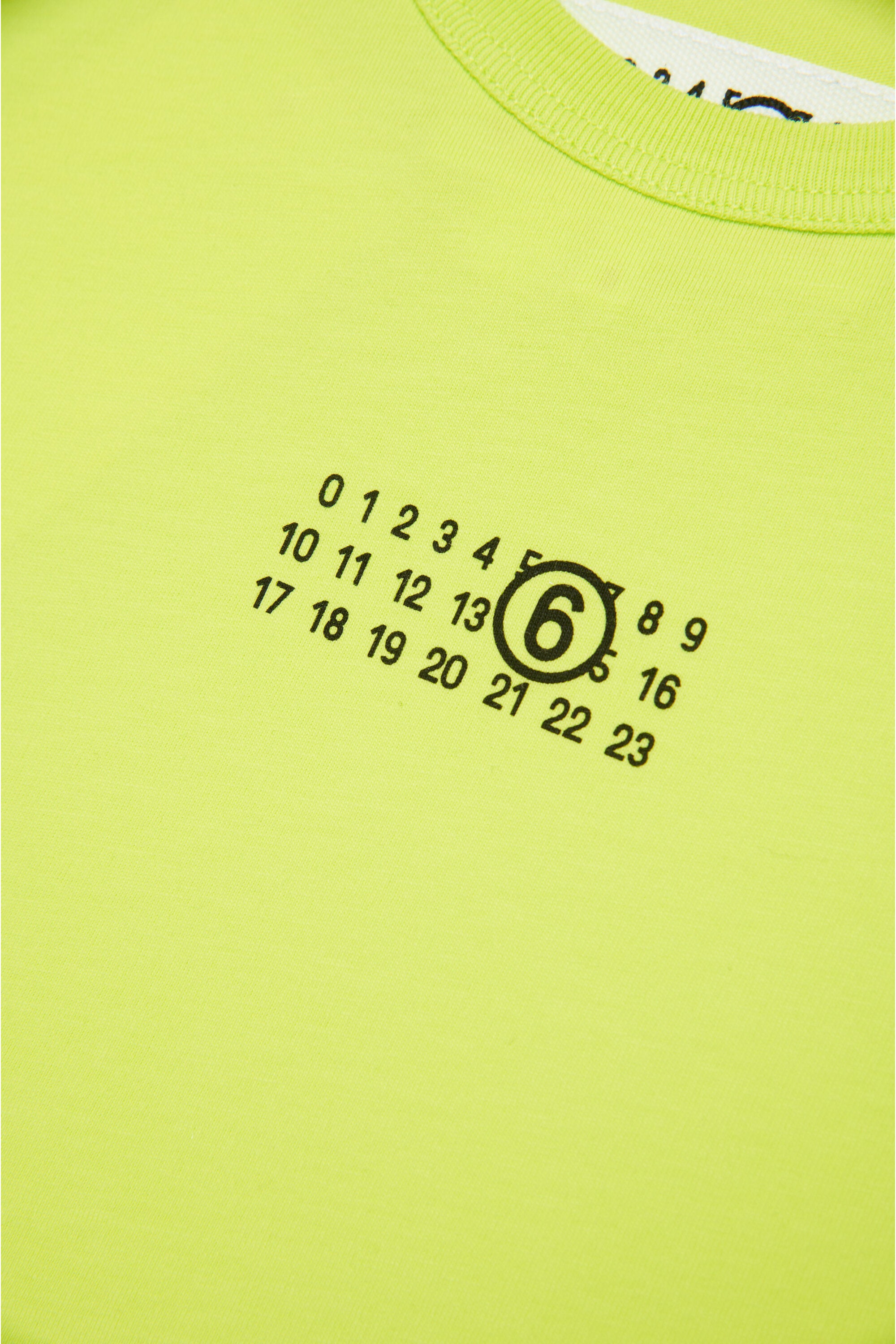 T-shirt smanicata con numeric logo