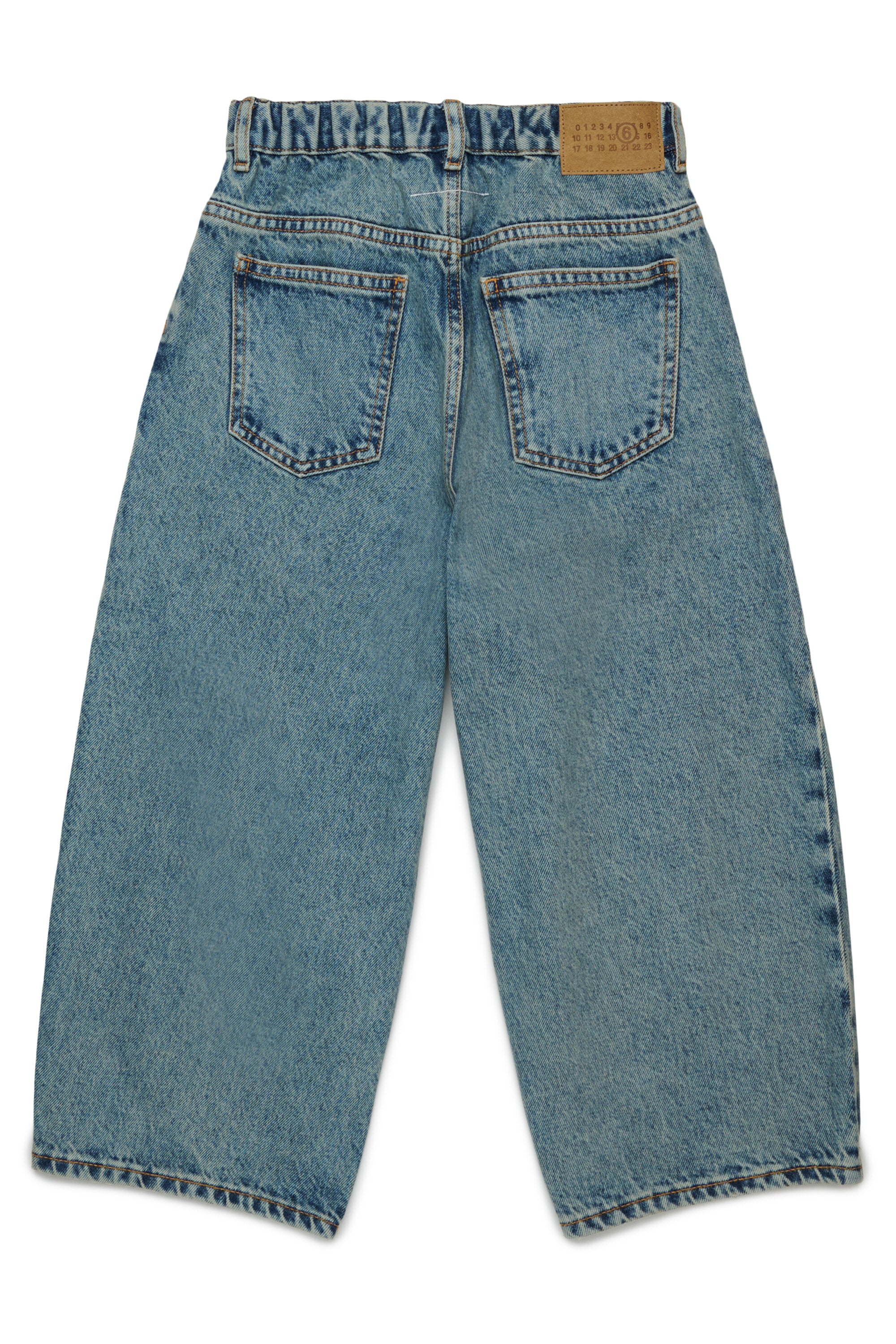 Medium blue balloon effect relaxed jeans