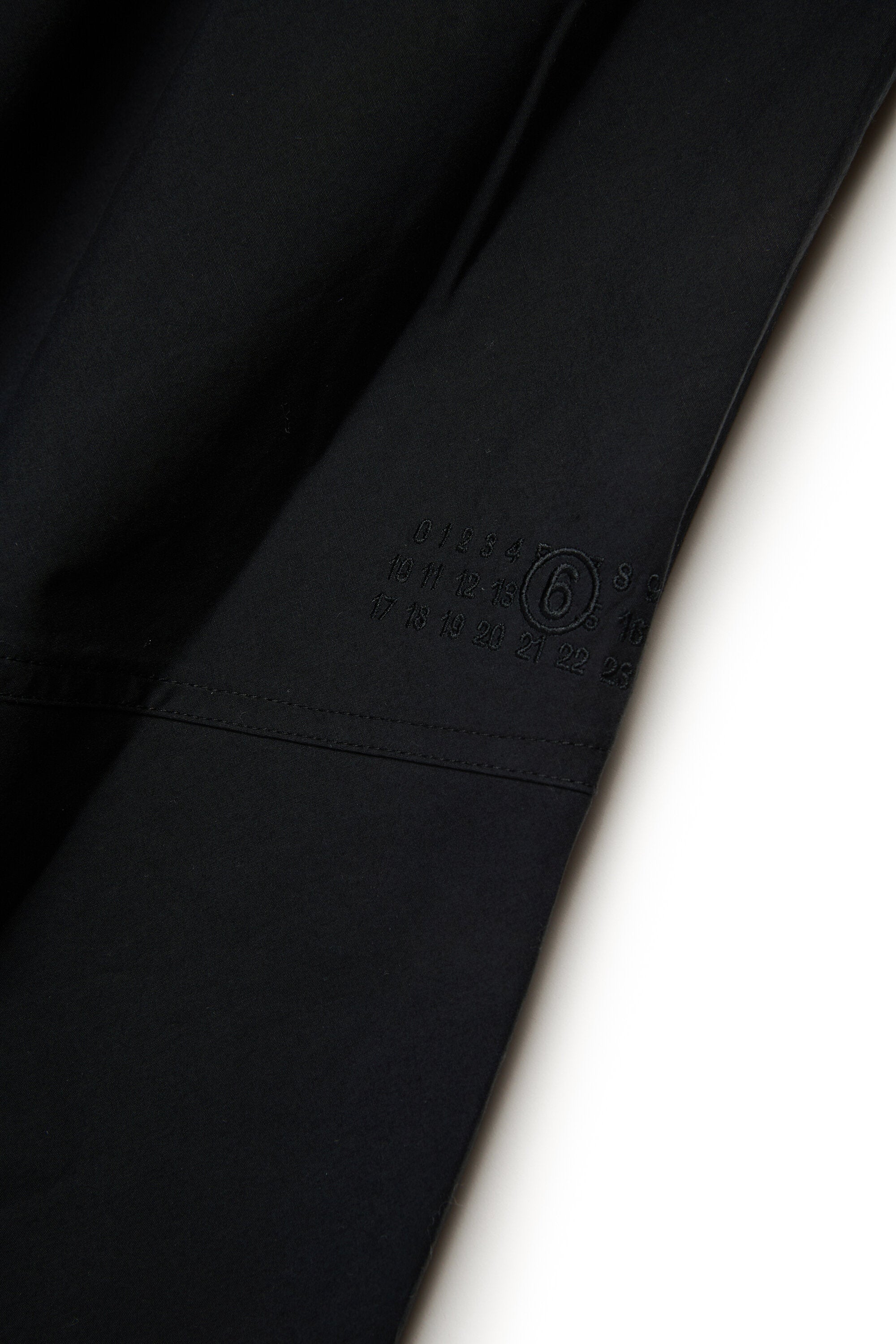 Vestido de popelín con volantes