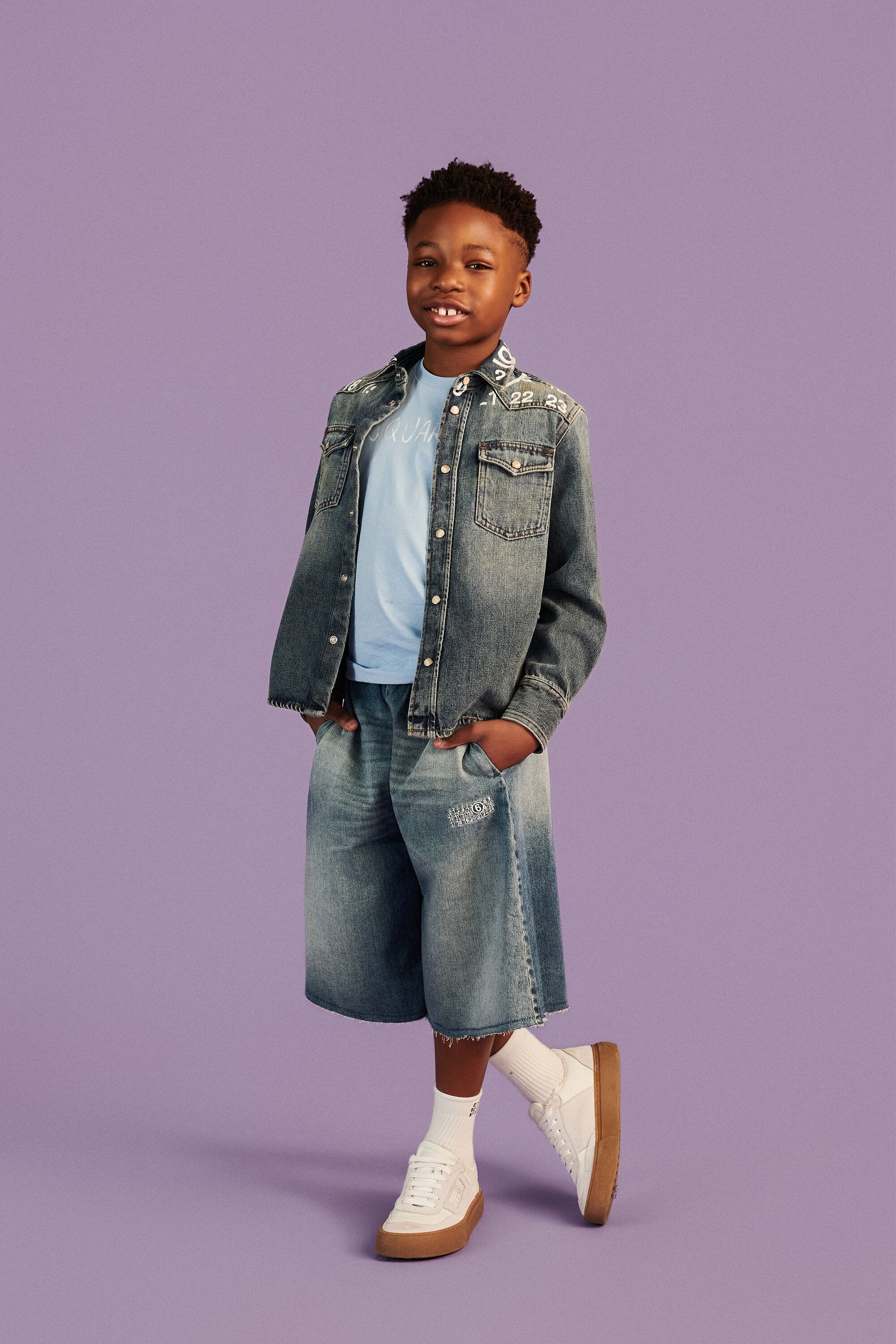 Wide denim shorts with logo