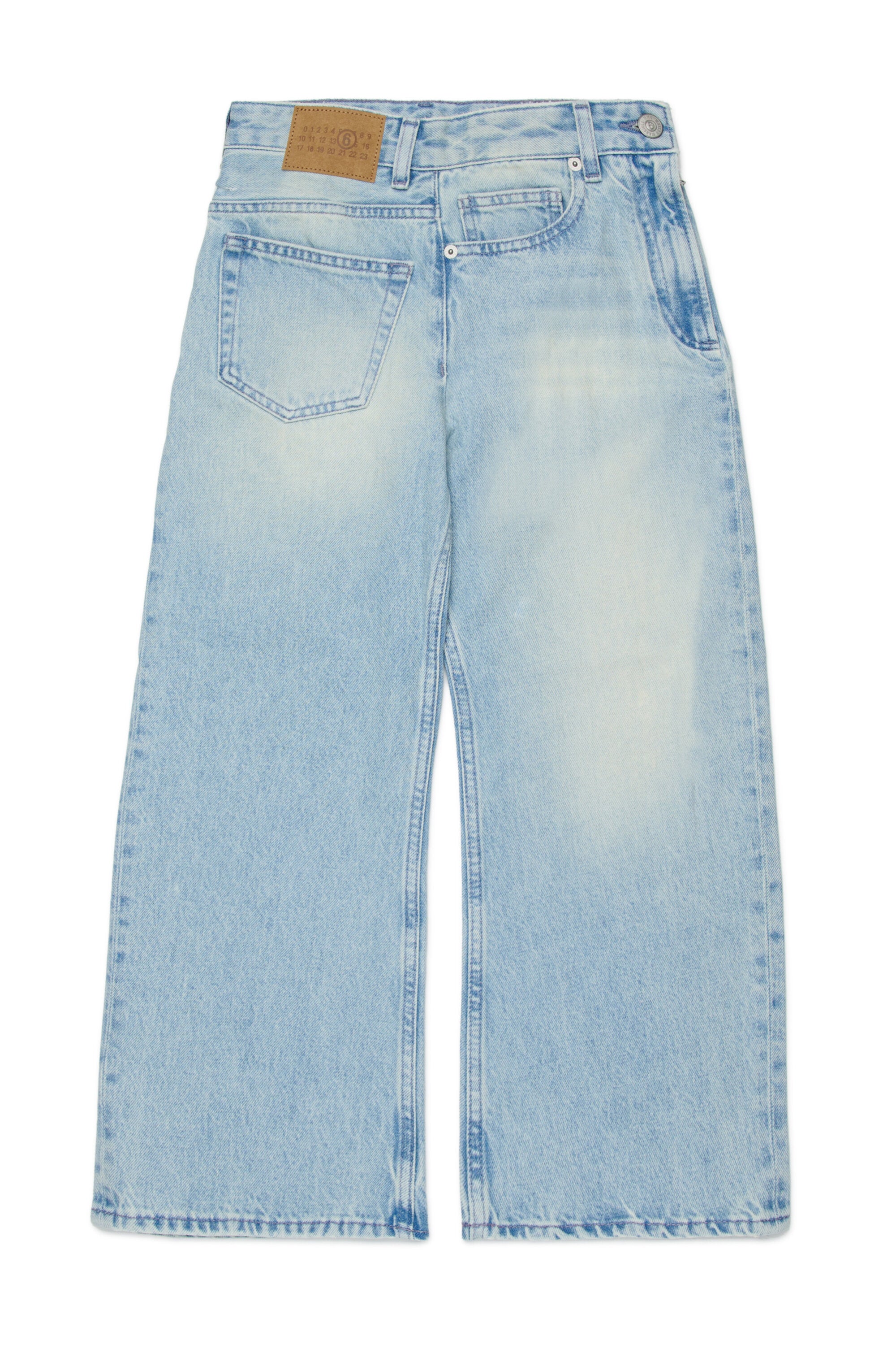 Regular jeans in light blue wash