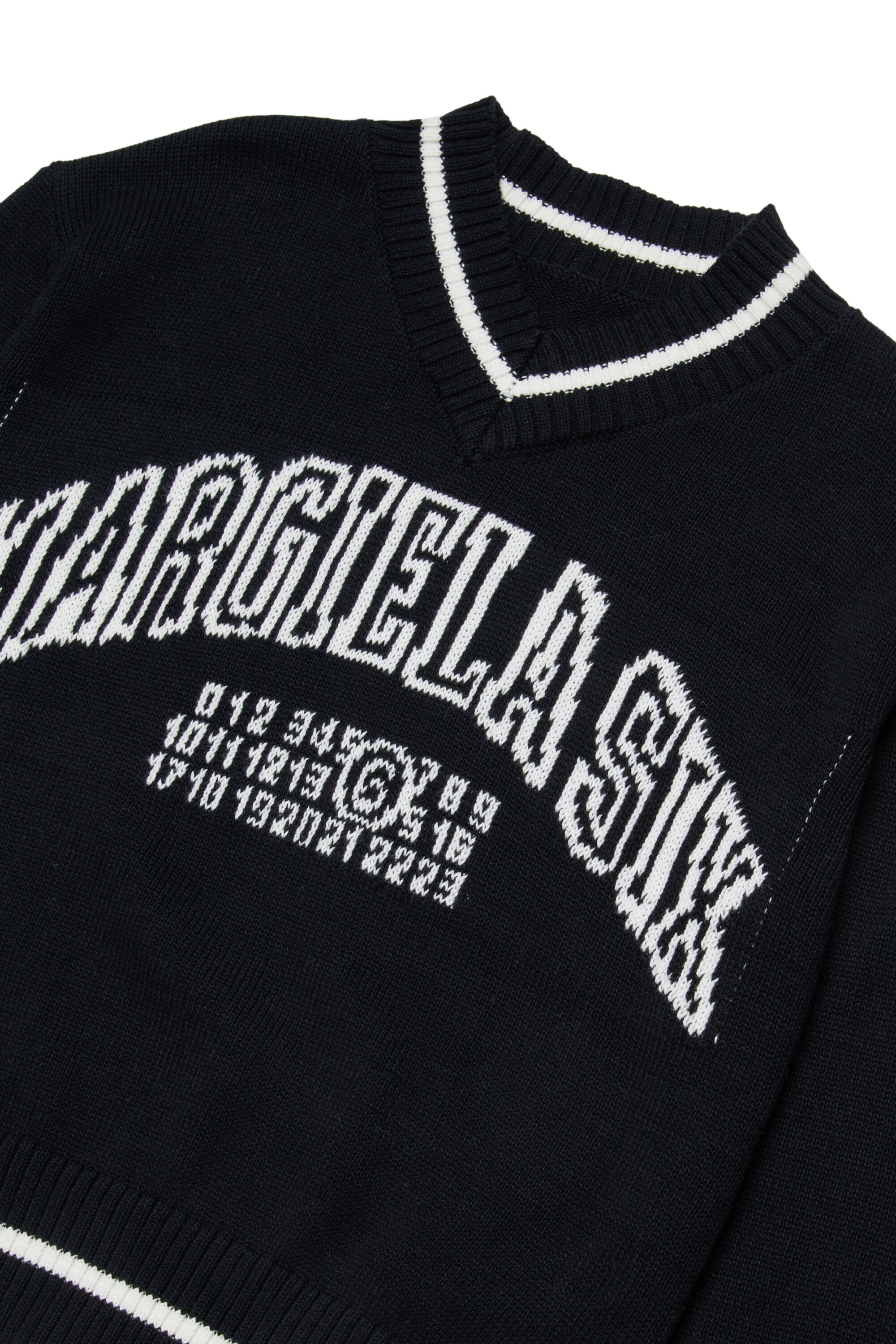 Jersey de cuello en V con logo