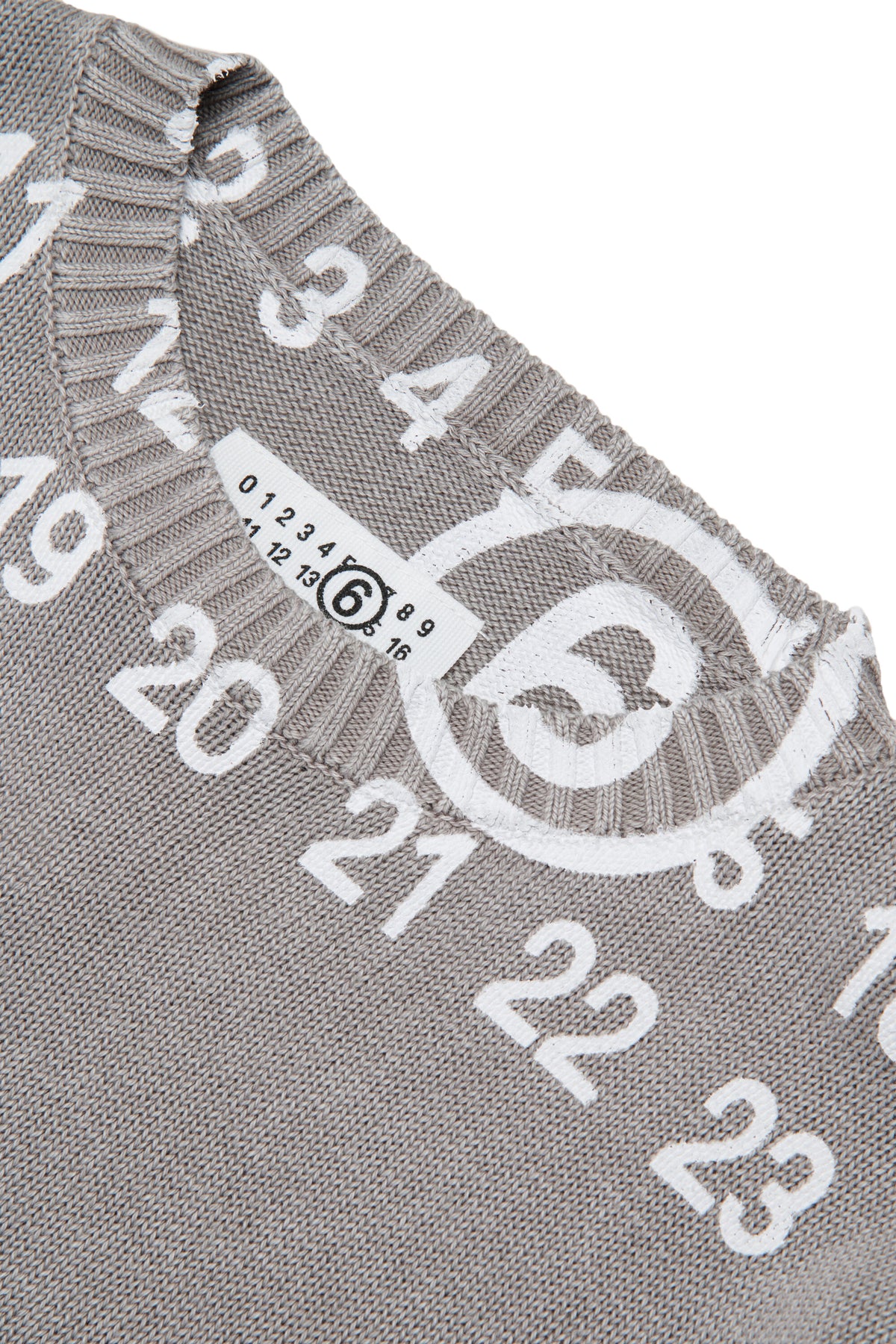 Crew neck pullover with logo