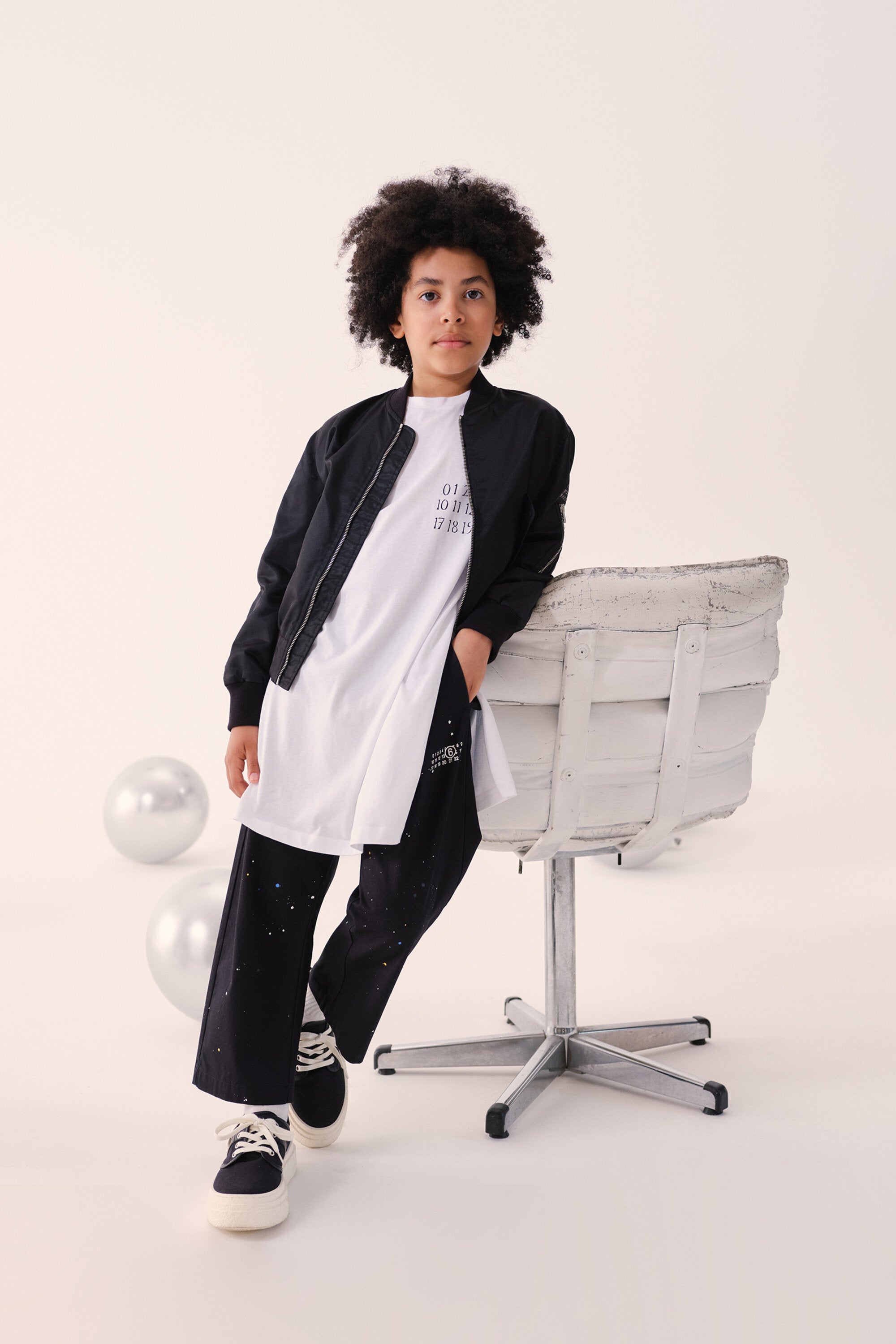 Sleeveless dress with numeric logo