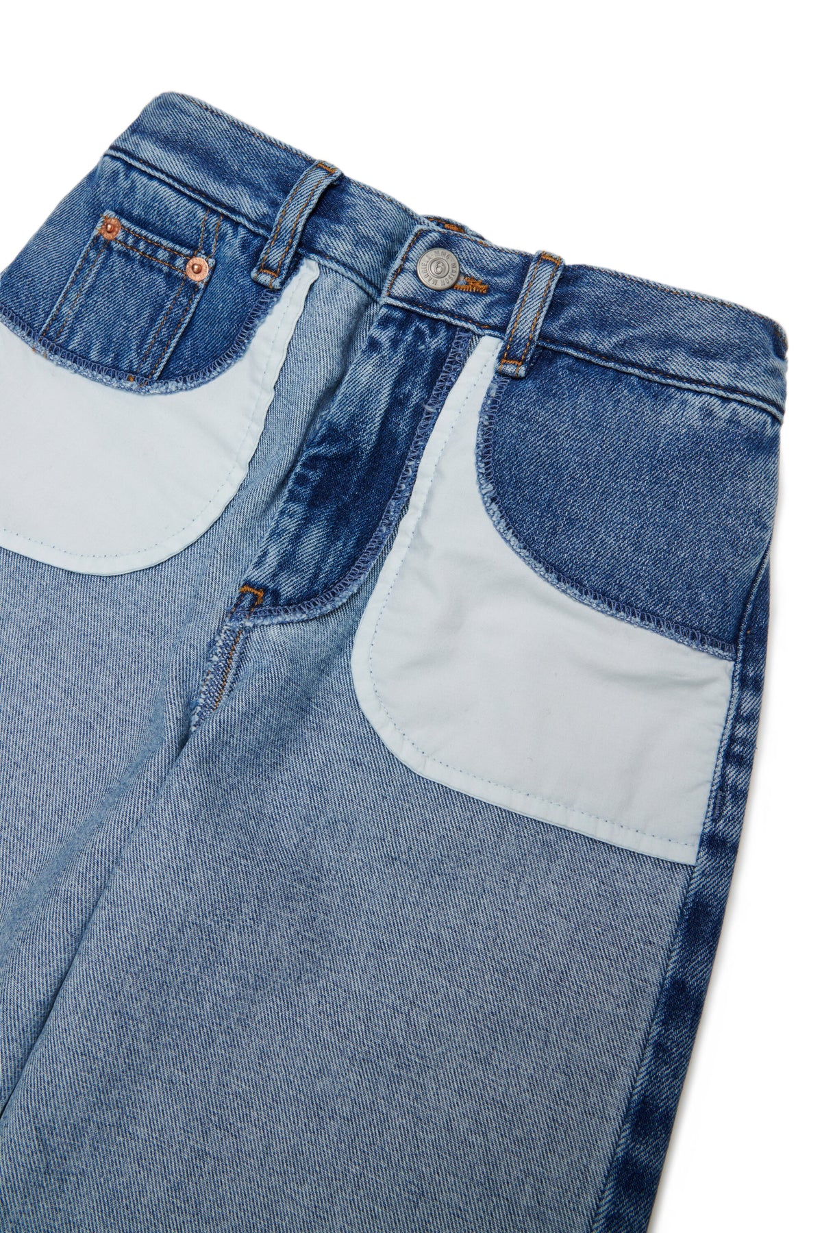 Jeans regular en denim bicolor