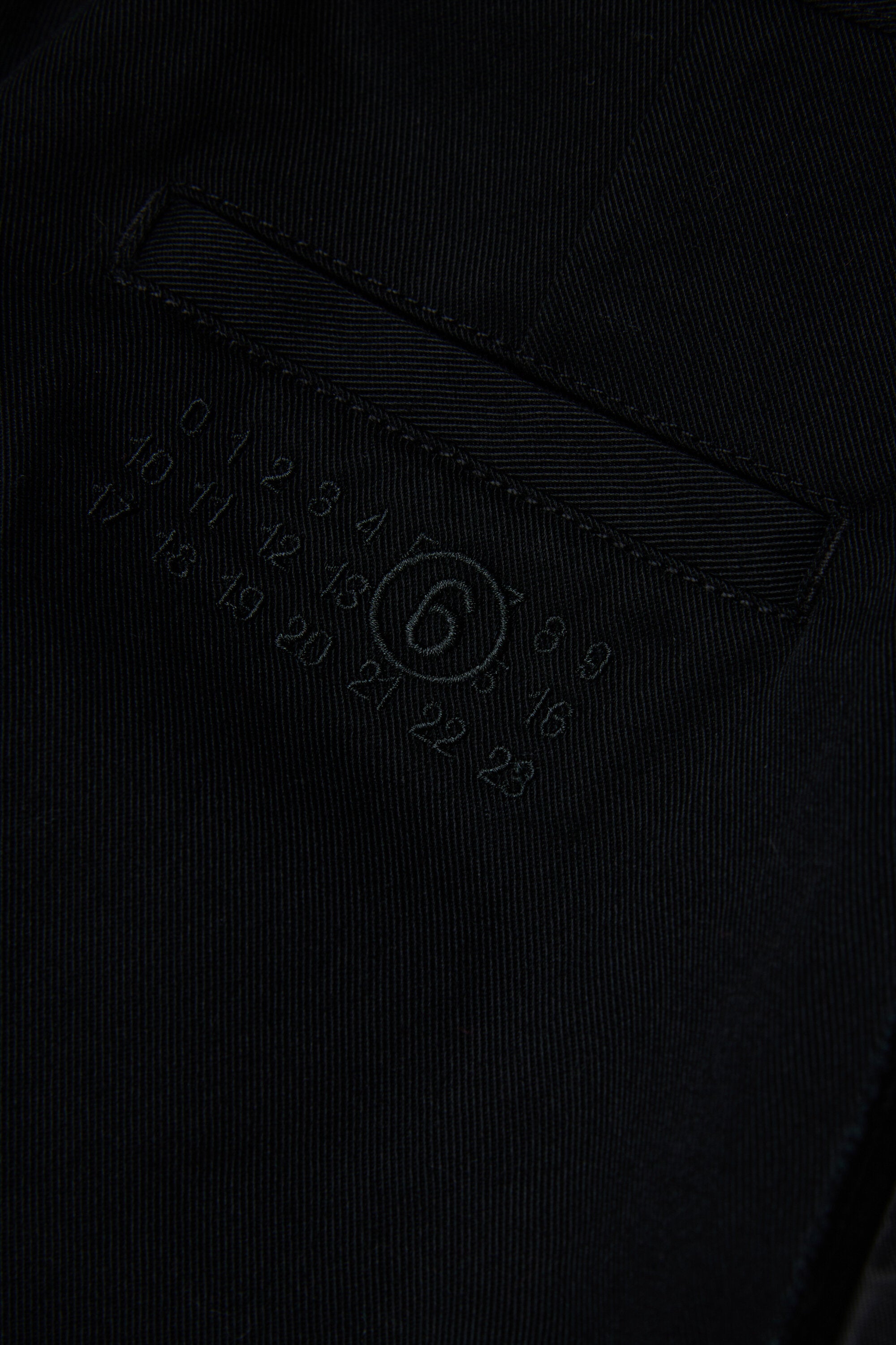 Pantalones formales de corte recto