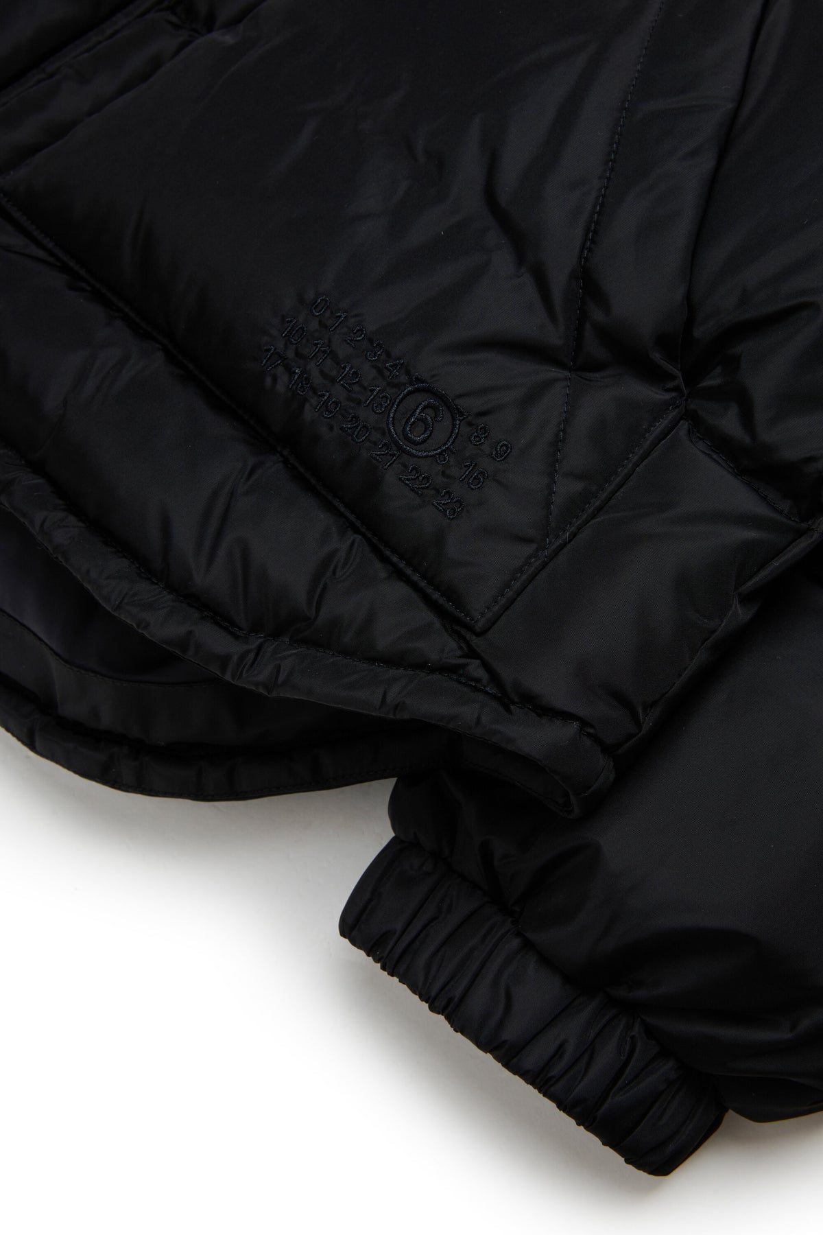 Padded jacket with logo