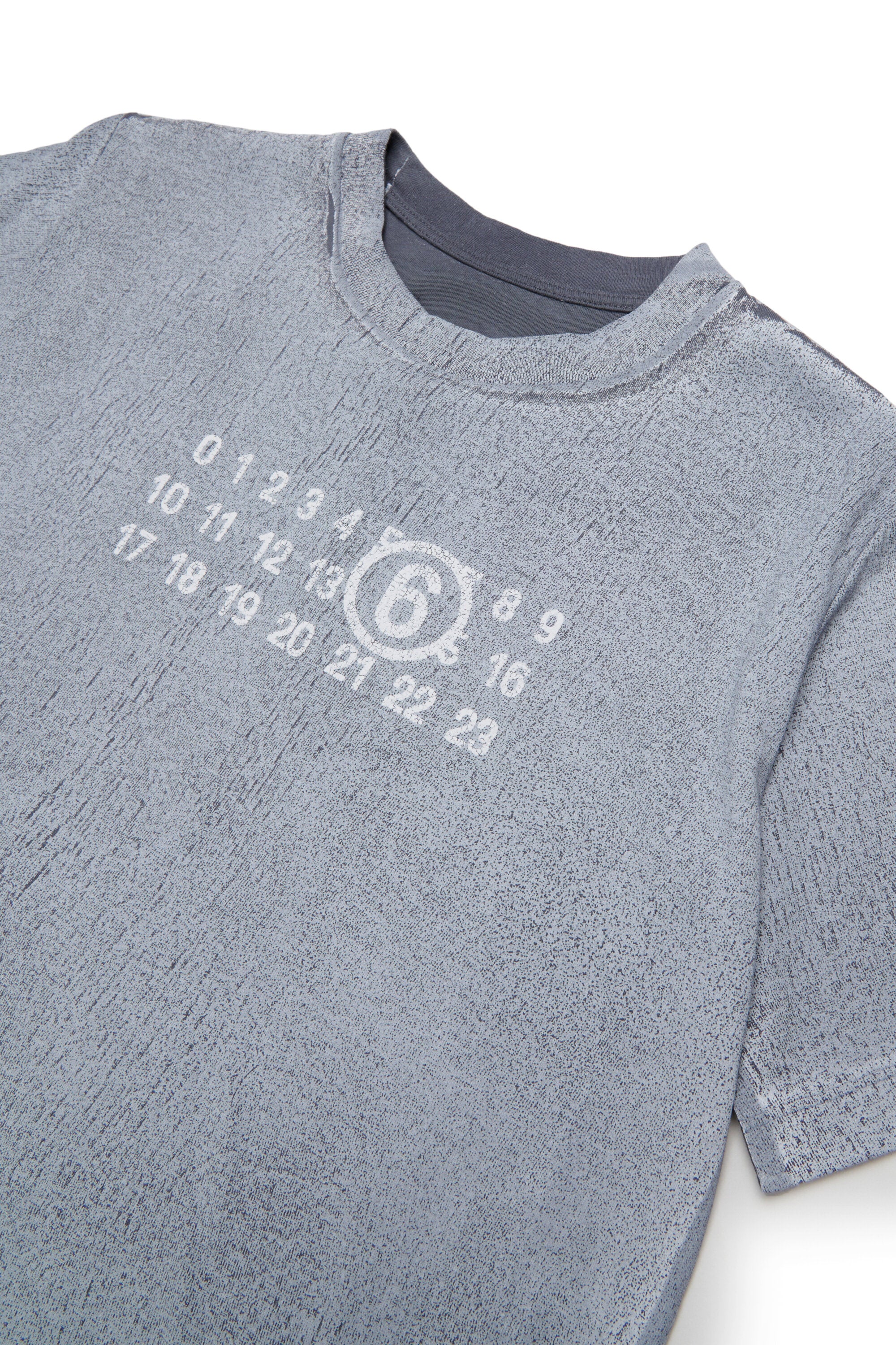 Camiseta con logo