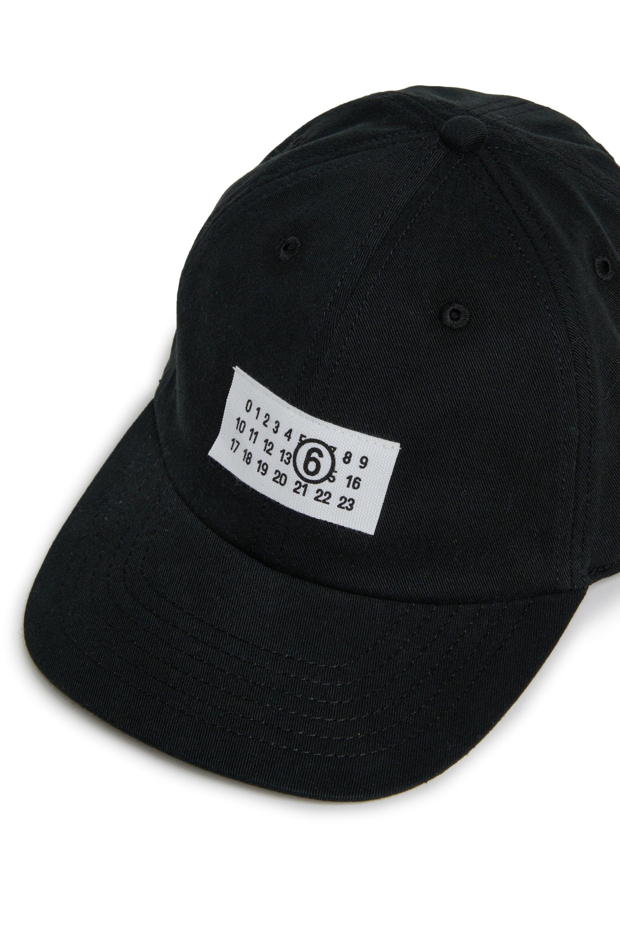Gorra de béisbol con logo
