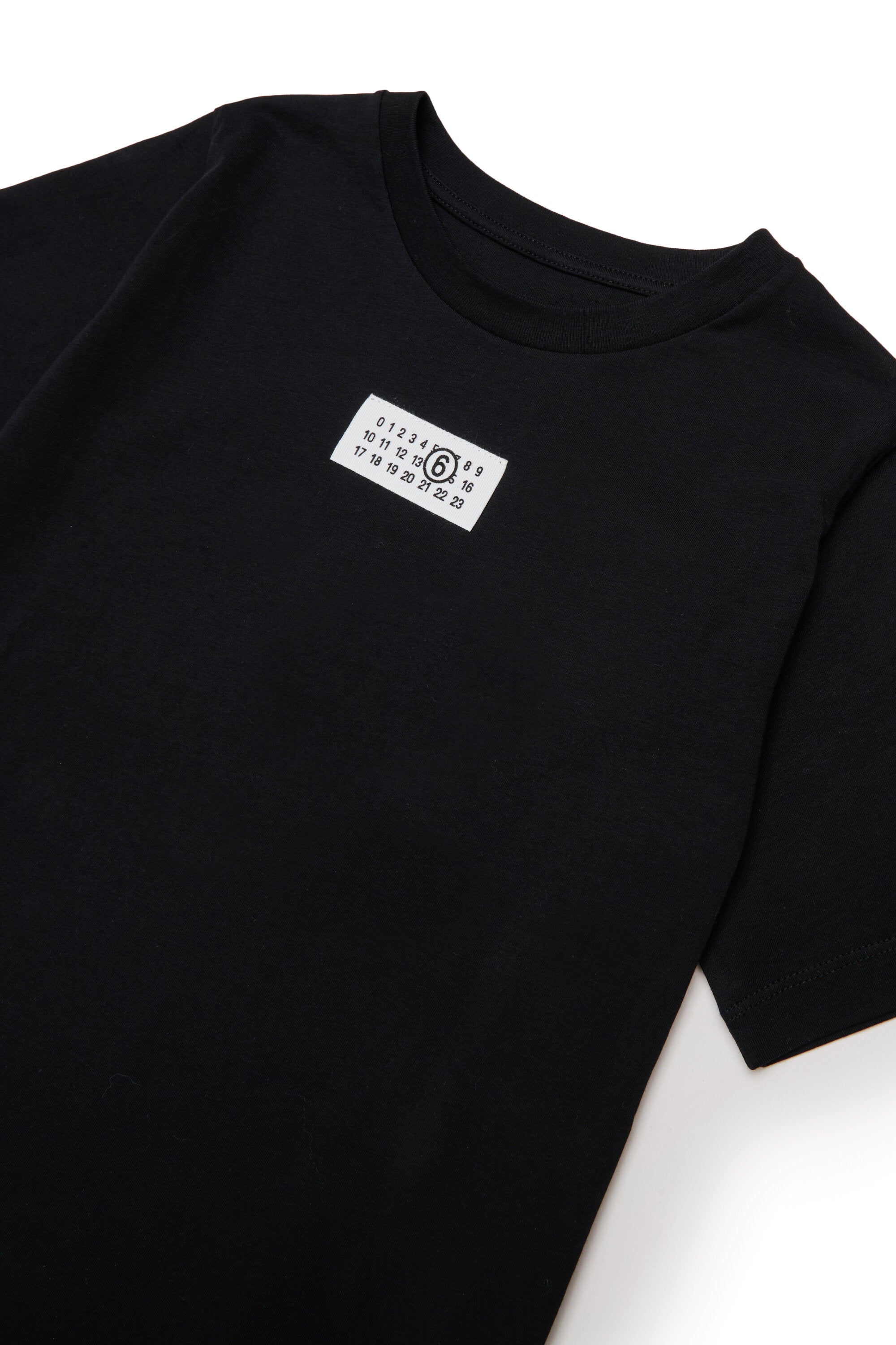 Camiseta de cuello redondo con logo
