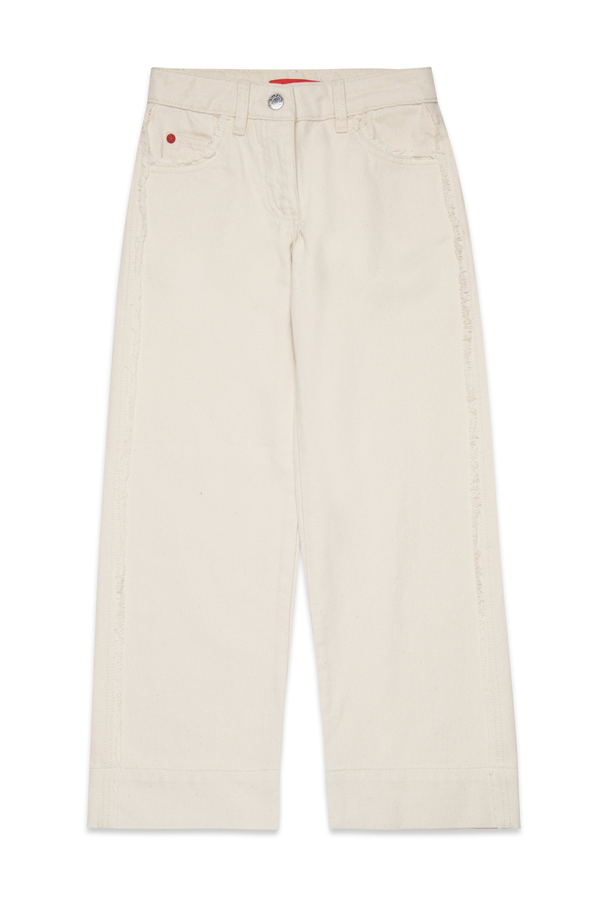 Vaqueros flare con detalles de corte en crudo