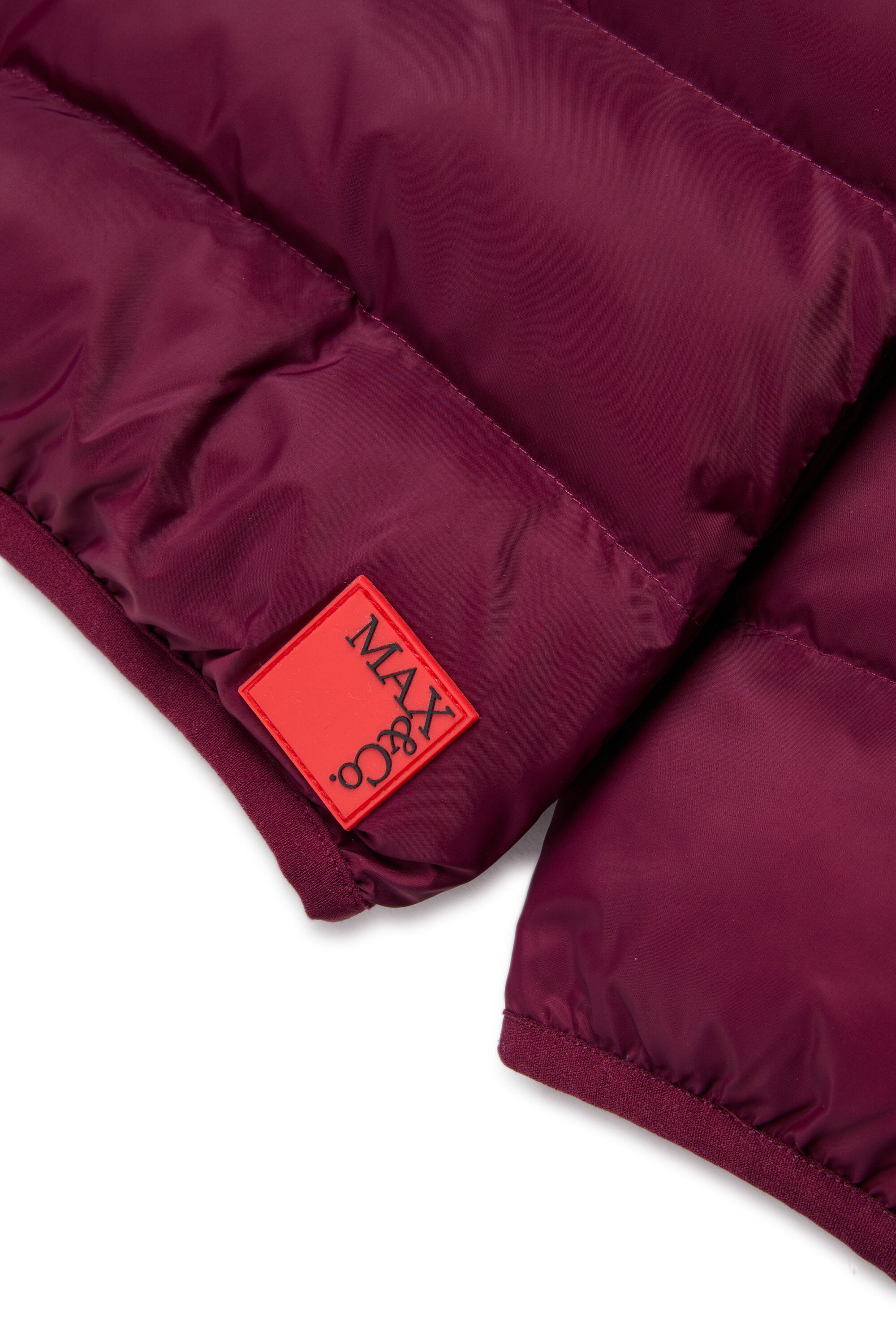 Chaqueta acolchada ligera con capucha