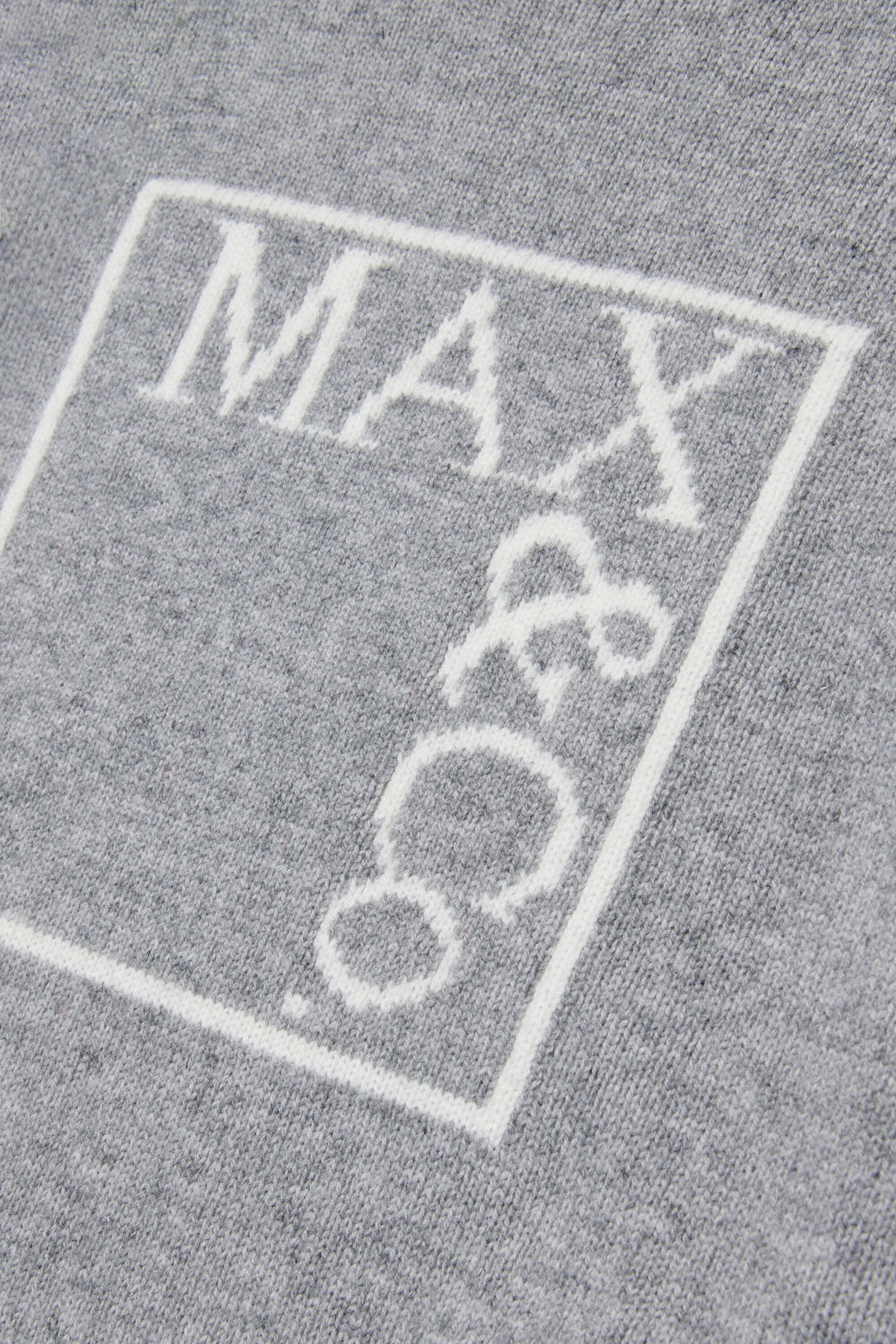 Wool and cashmere blend pullover