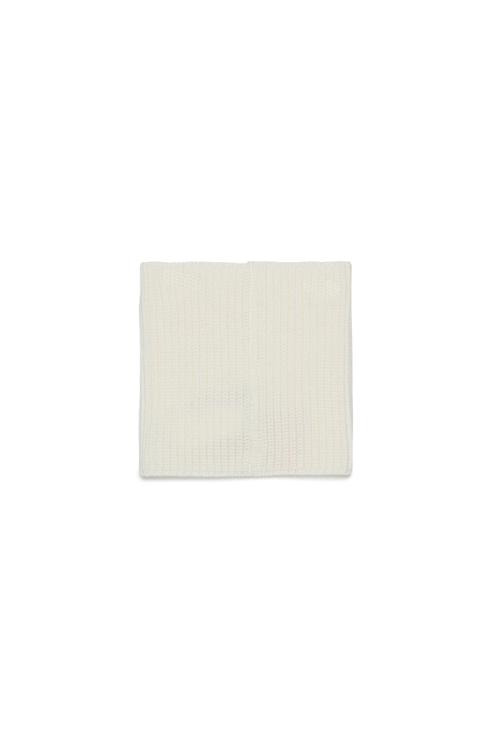 Wool-blend knit collar with patch