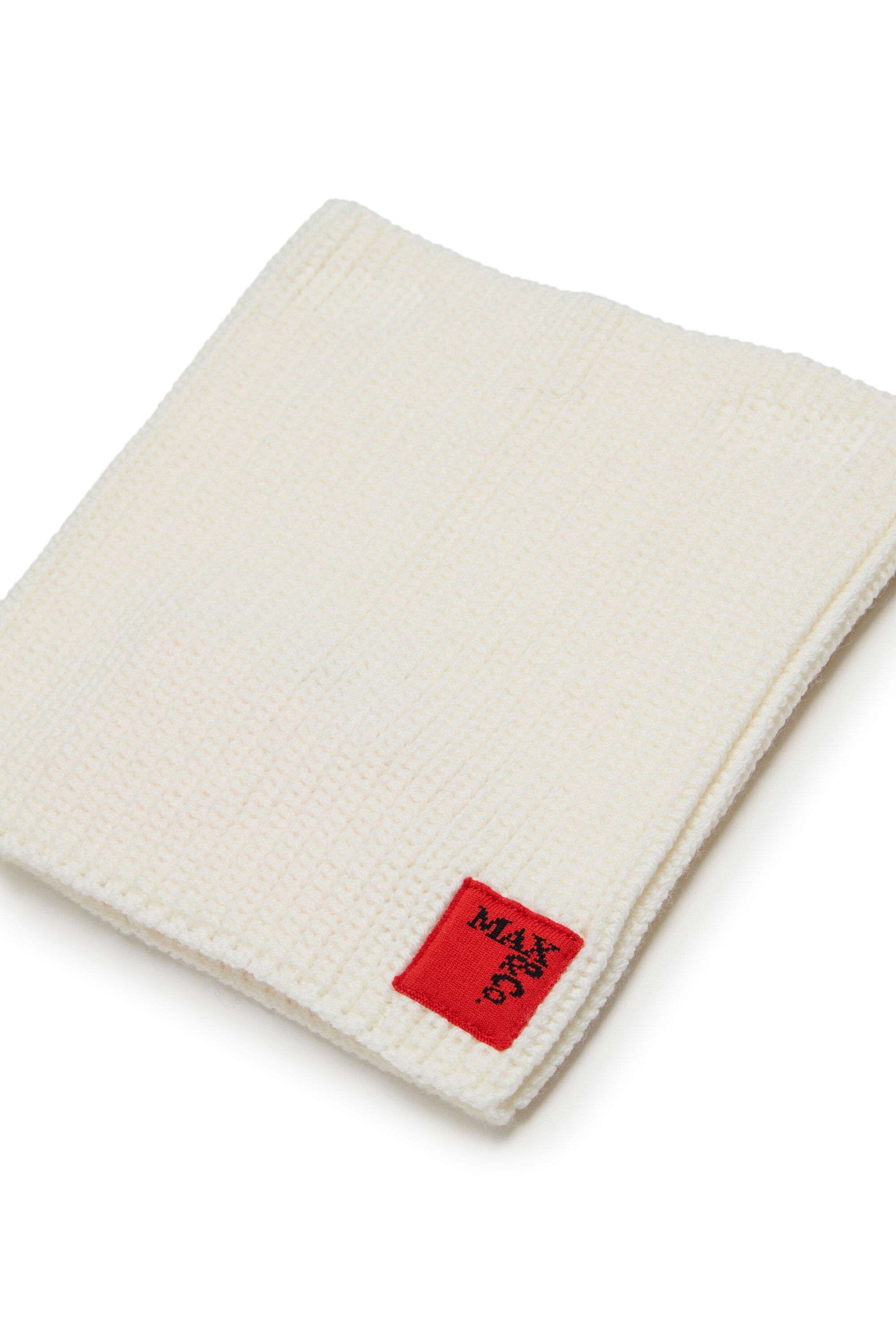 Cuello de punto de mezcla de lana con parche