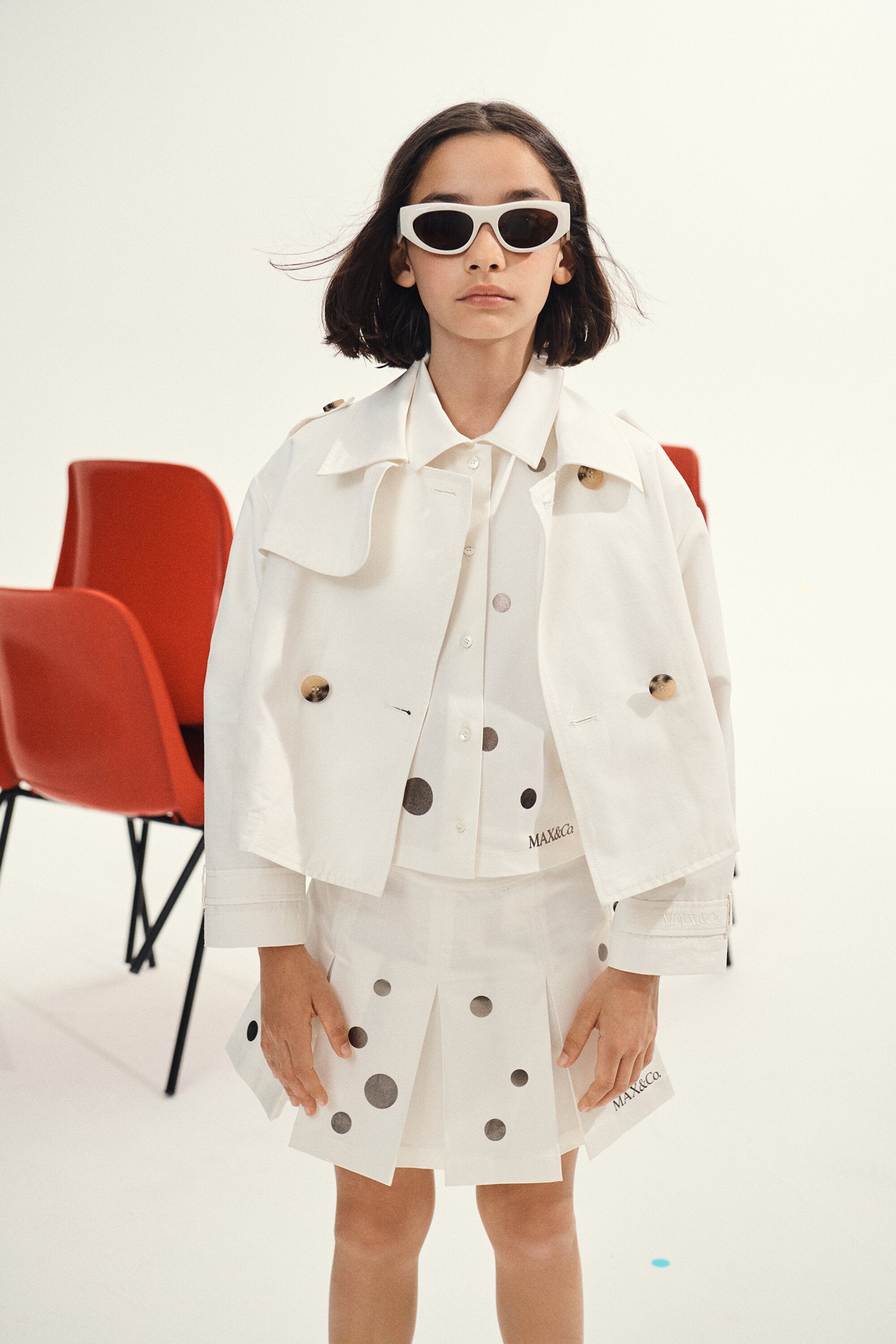 Americana cruzada con logo