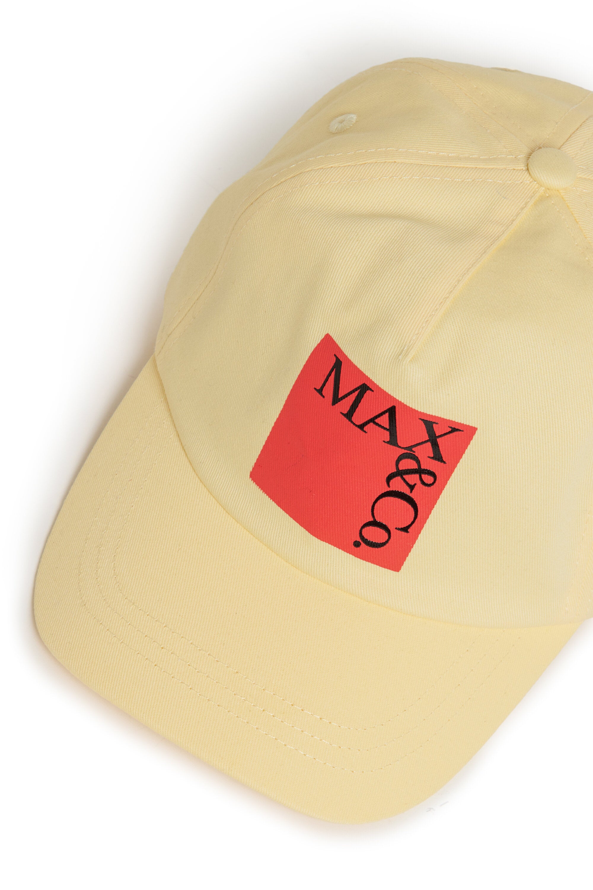 Gorra de béisbol con logo