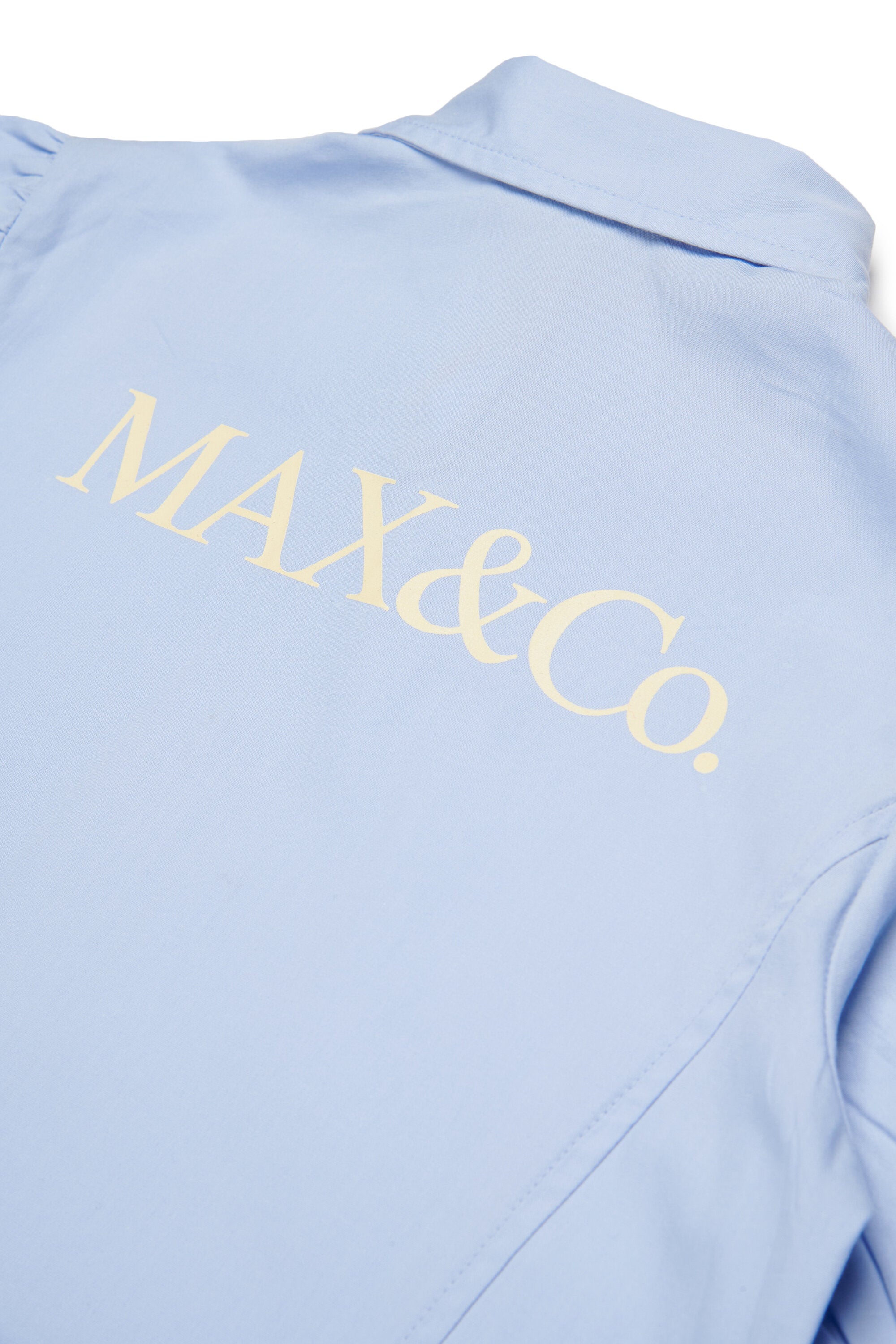 Short-sleeved shirt with logo