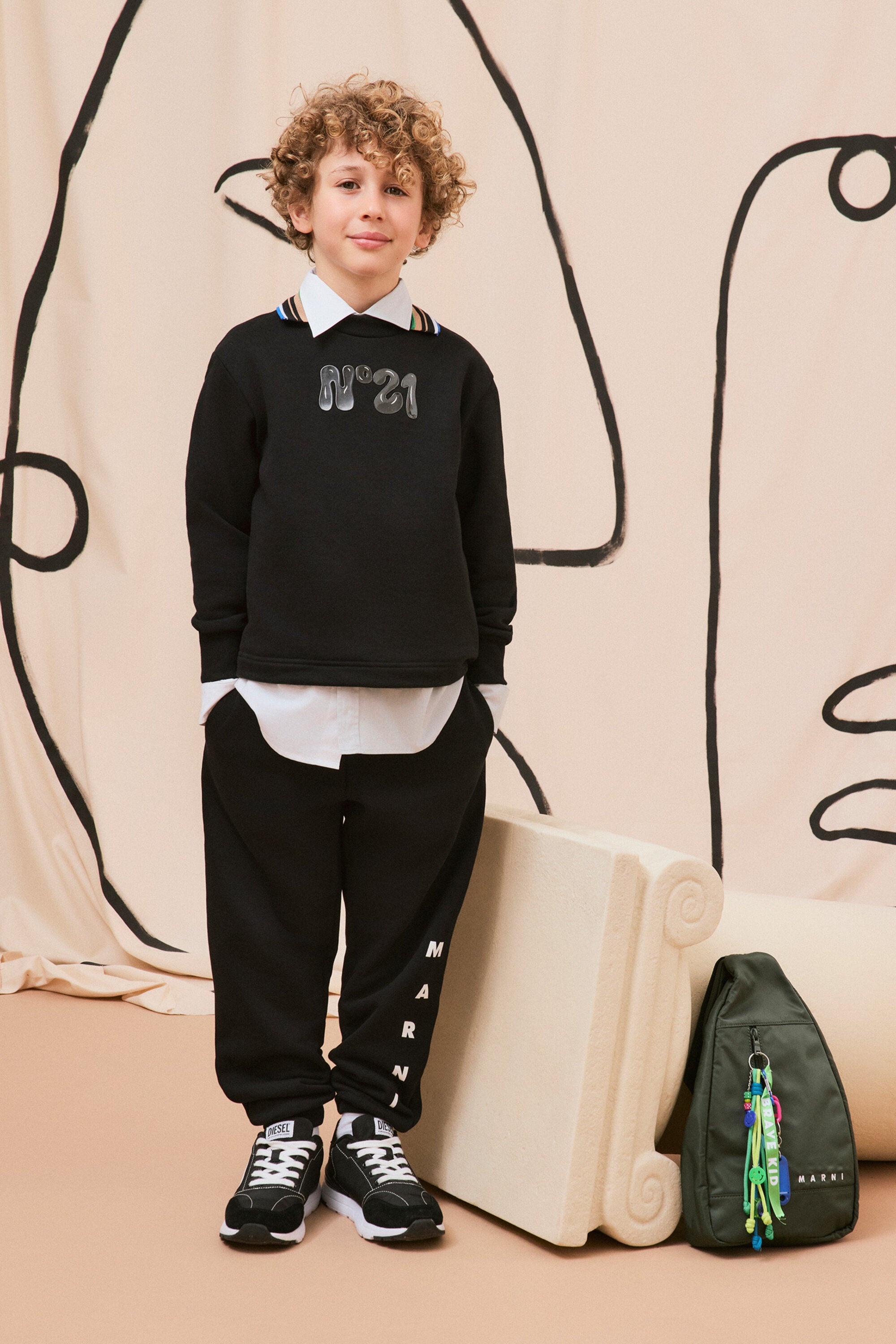 Sweatshirt with multicolor polo collar and logo