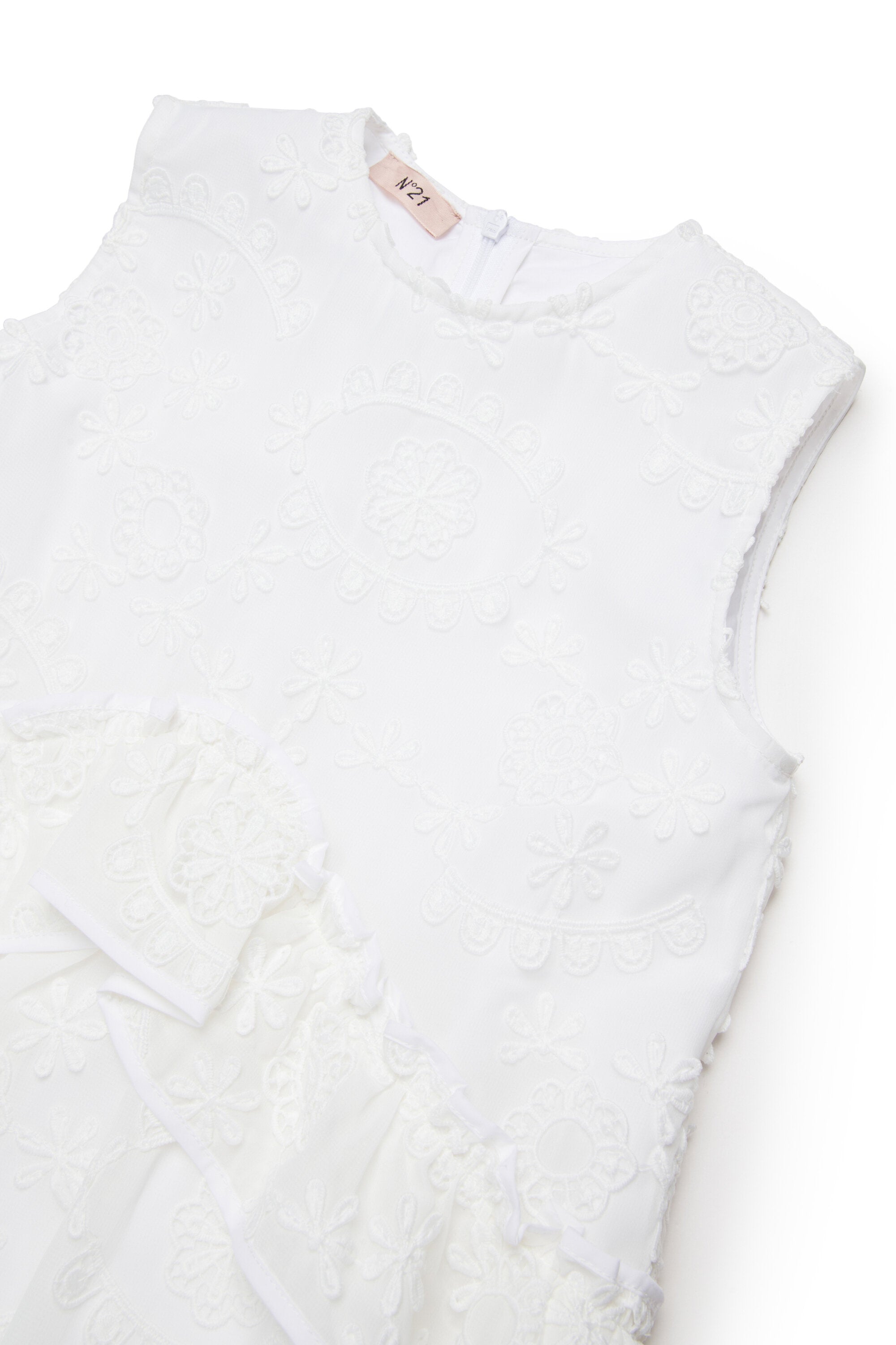 Vestido sin mangas con bordado