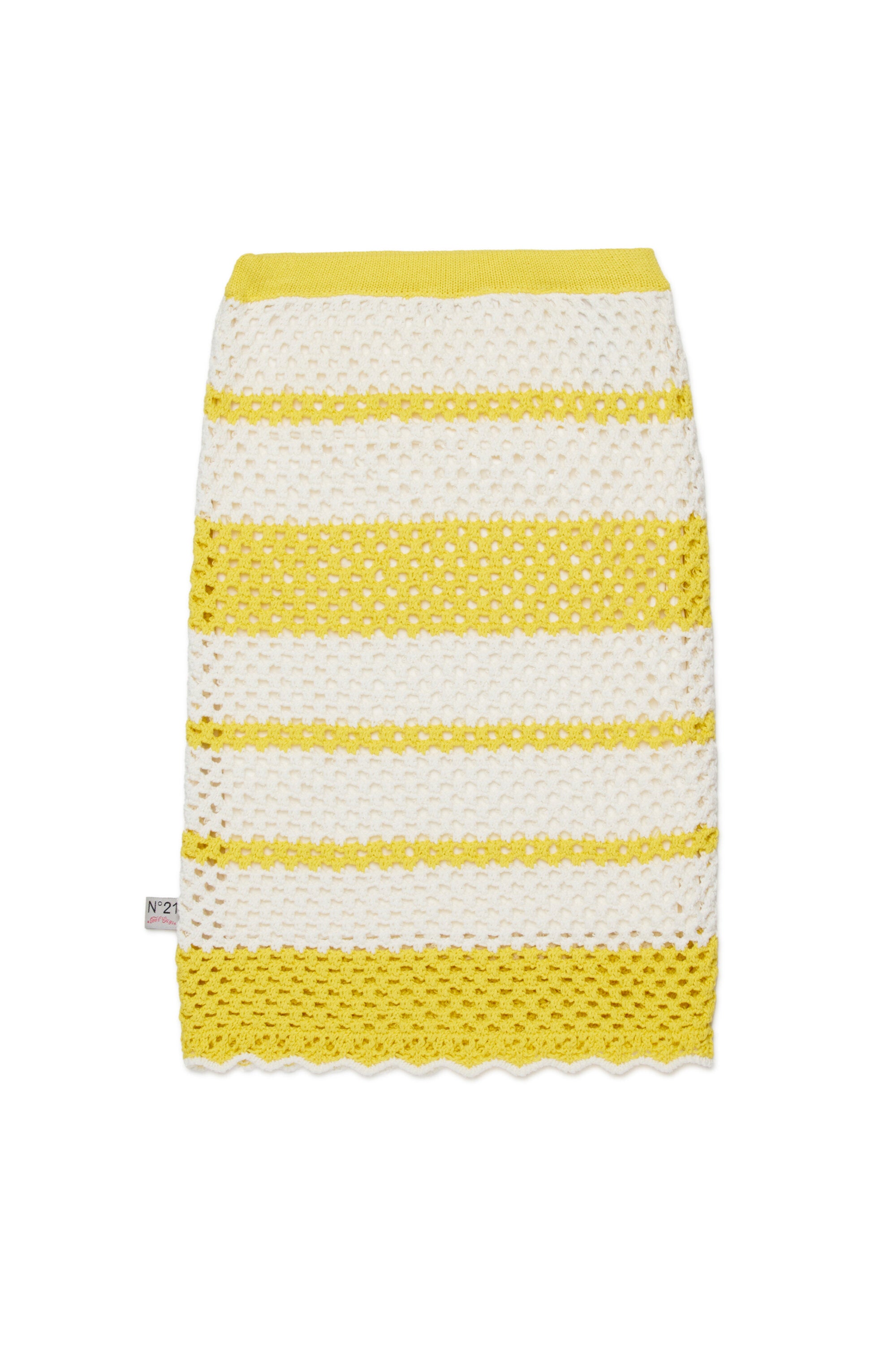 Falda de punto calada