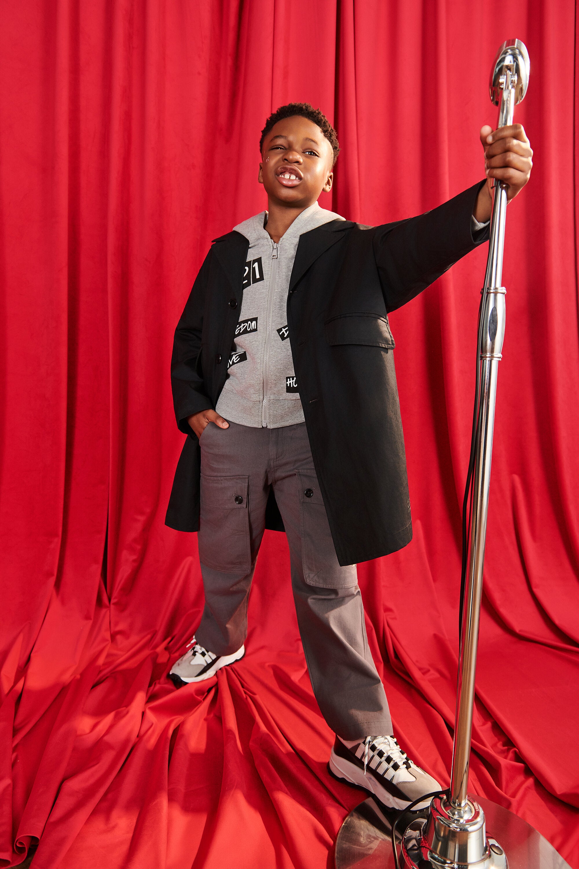 Cargo pants with logo