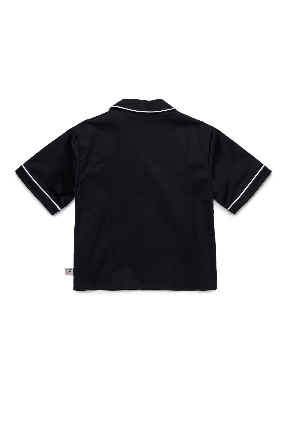 Short-sleeved shirt with contrasting trims