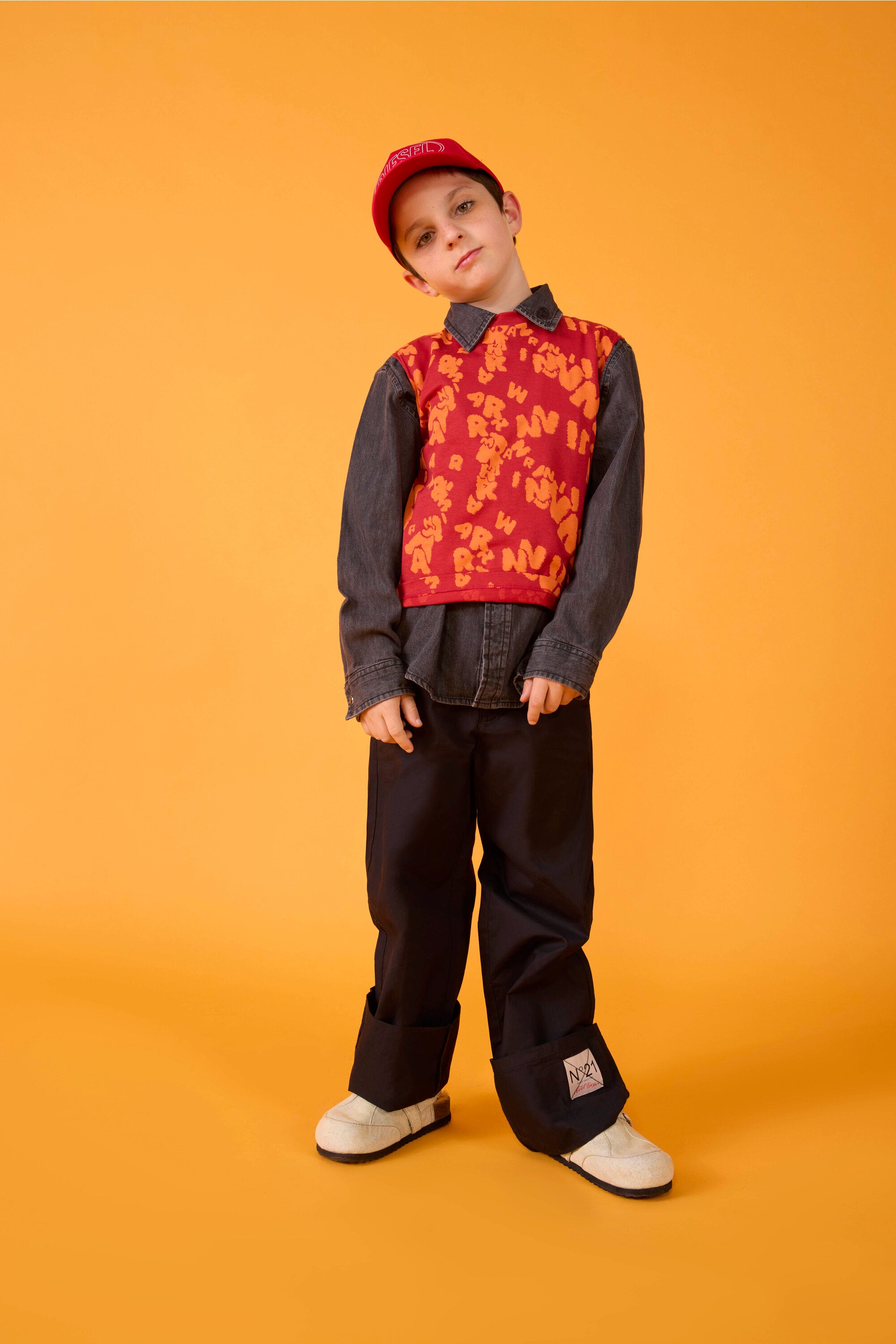 Pants with logo and turn-up