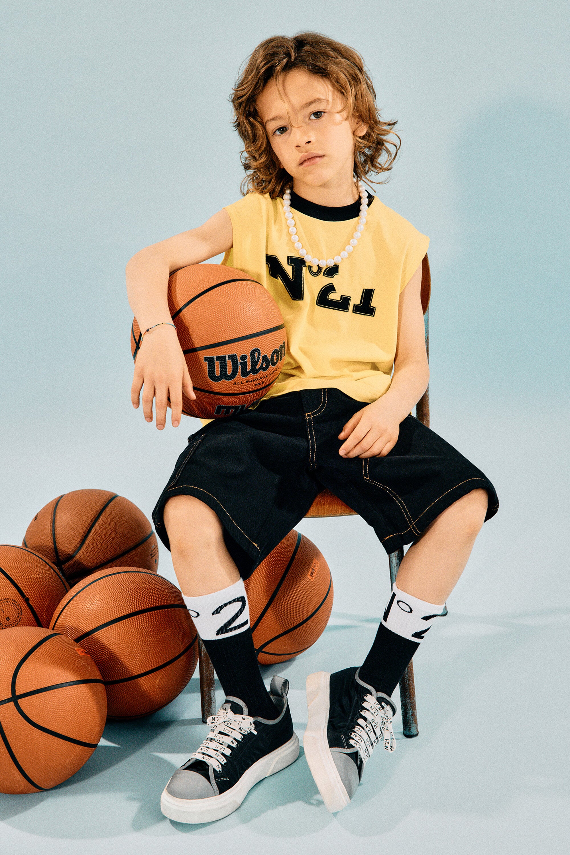 Logo shorts with cargo pockets