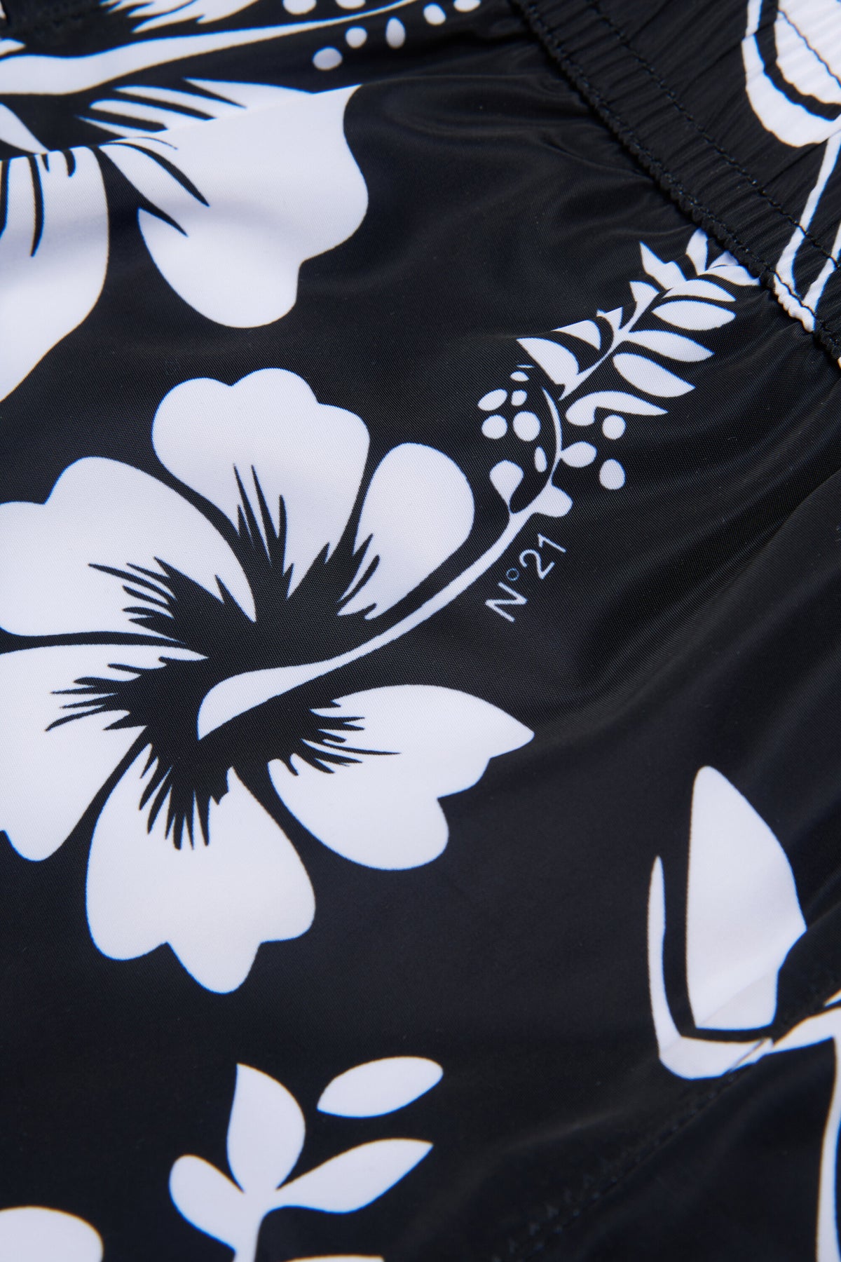 Boxer shorts with floral print
