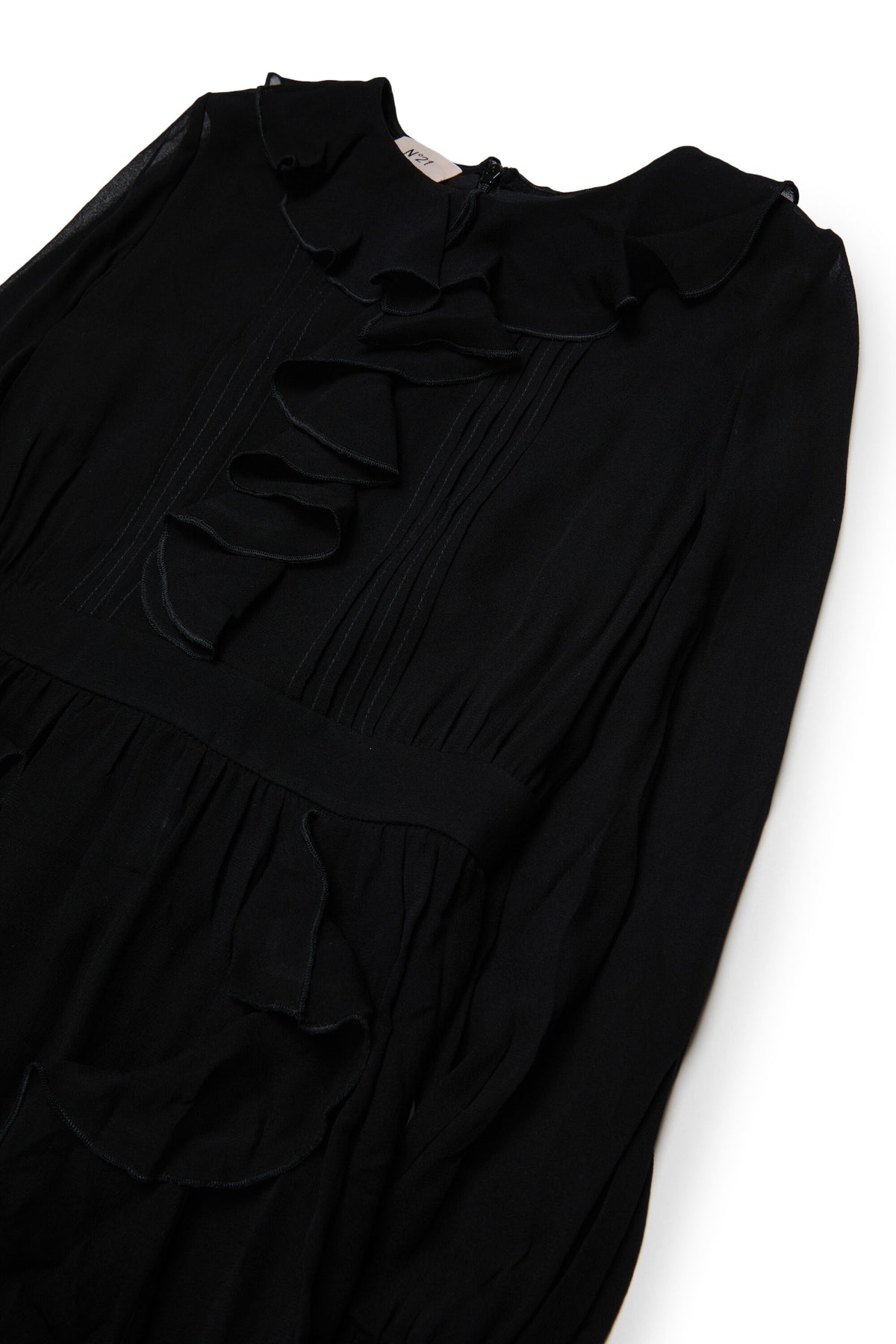 Vestido con volantes y manga larga