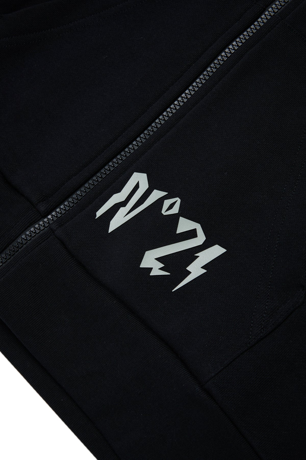 Sudadera con cremallera y logo