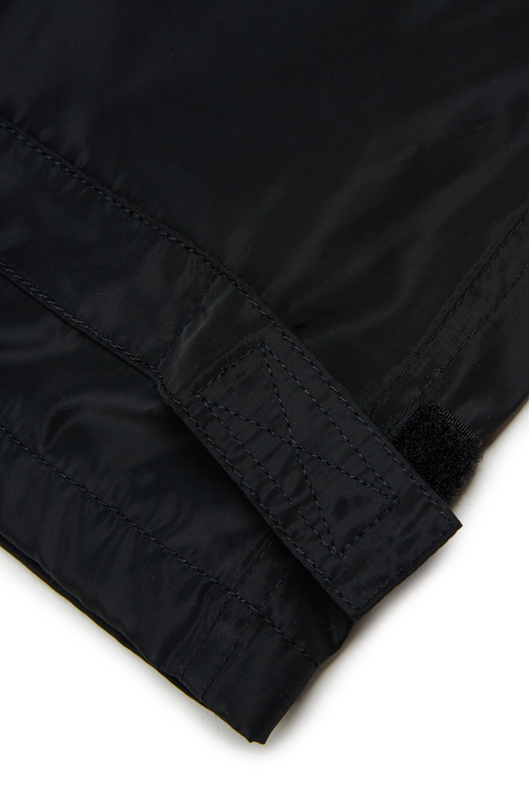 Pantalones con logo
