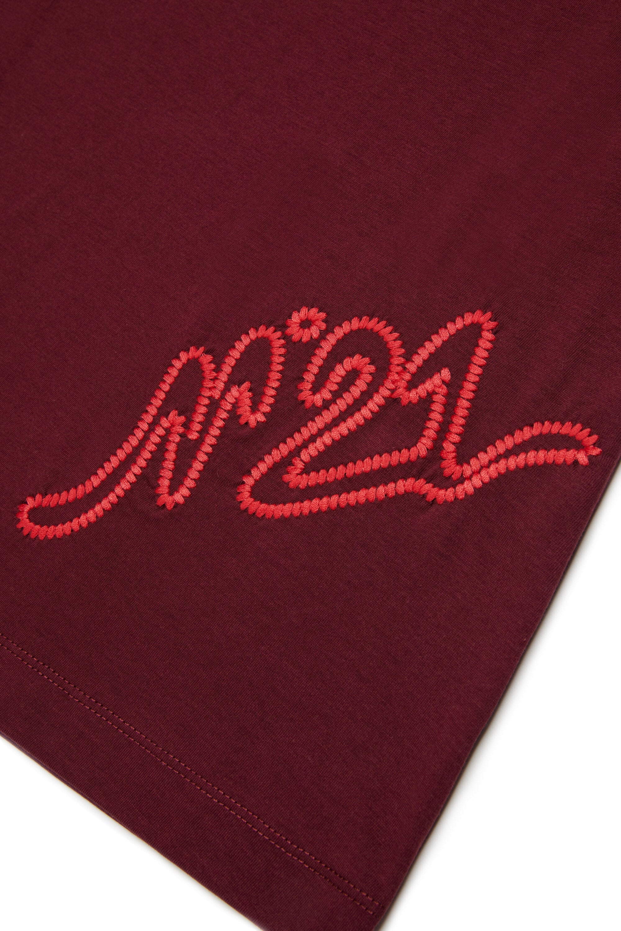 Camiseta con logo