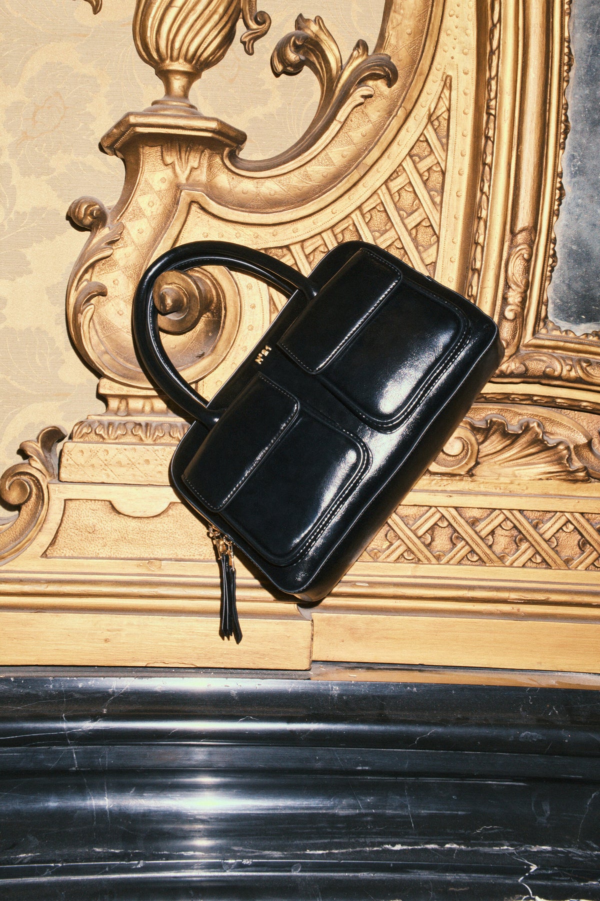 Bolso bandolera con doble bolsillo delantero