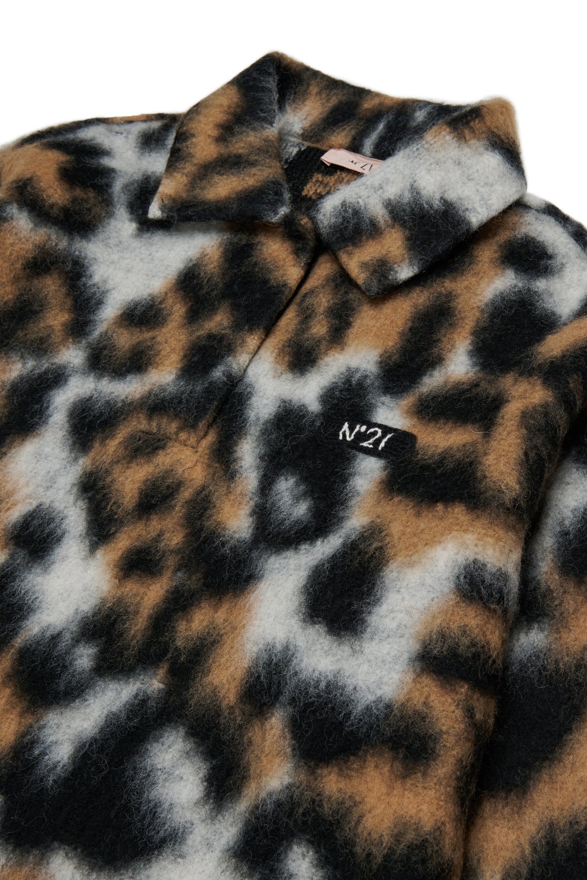 Jersey animal print con cuello