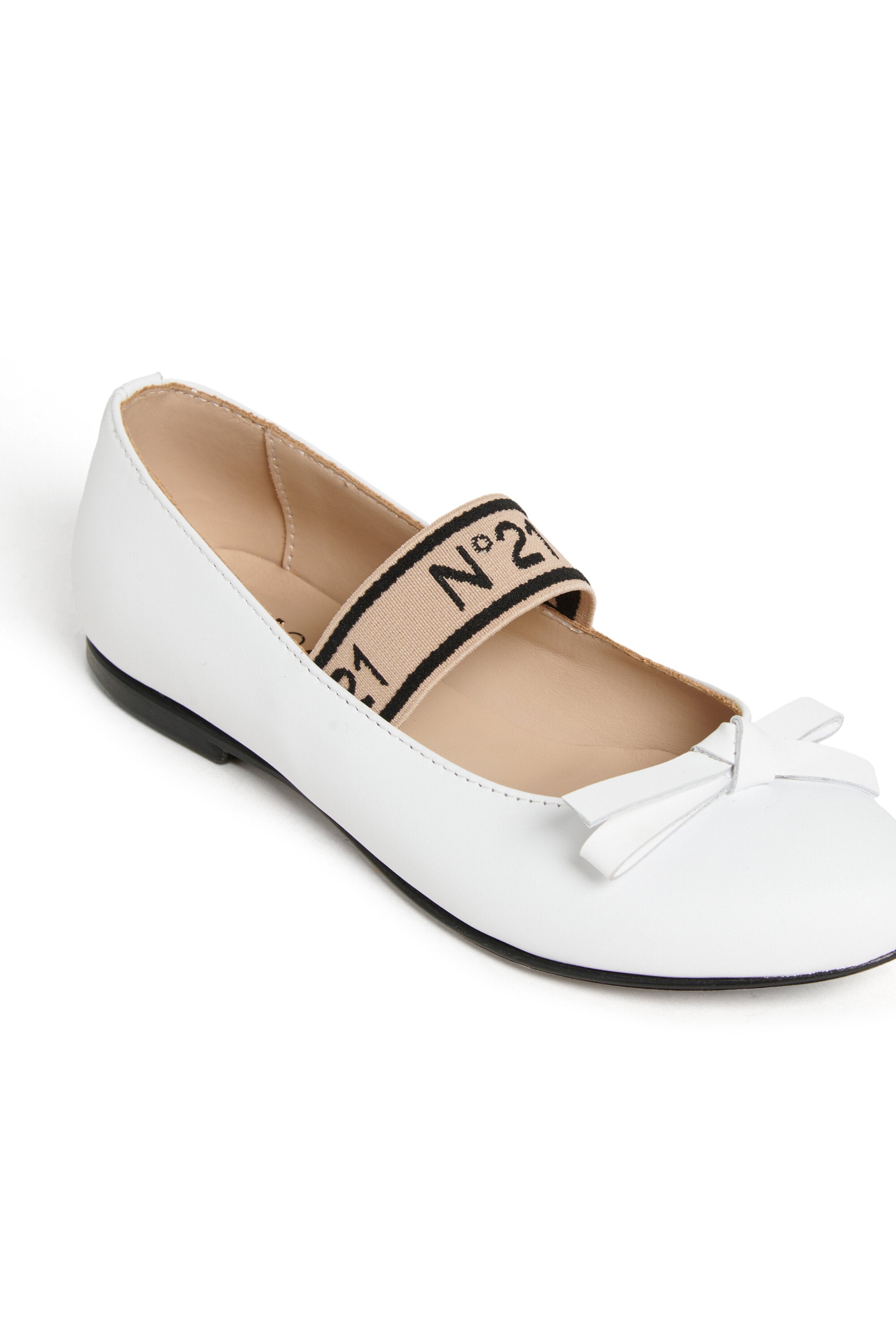 Bailarinas de piel con lazo