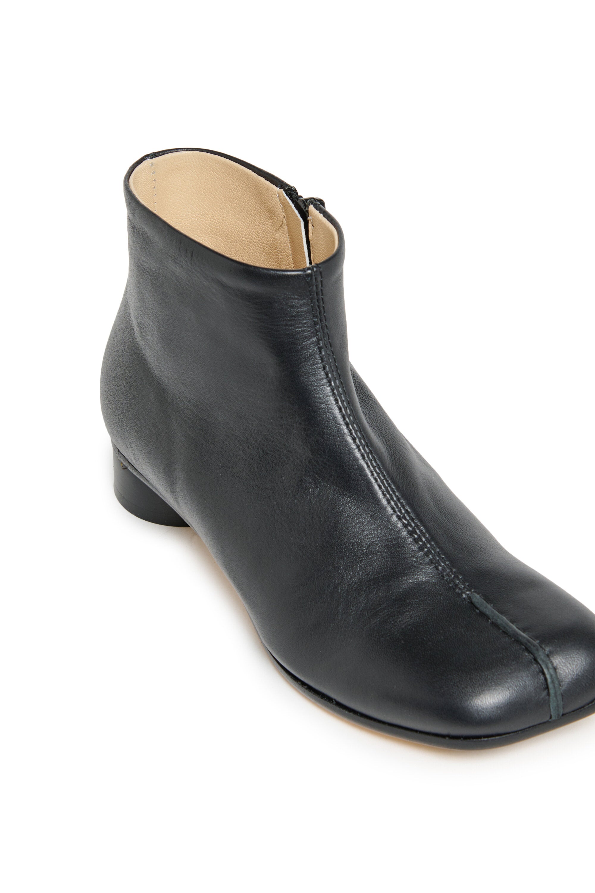Botas bajas de piel con tacón