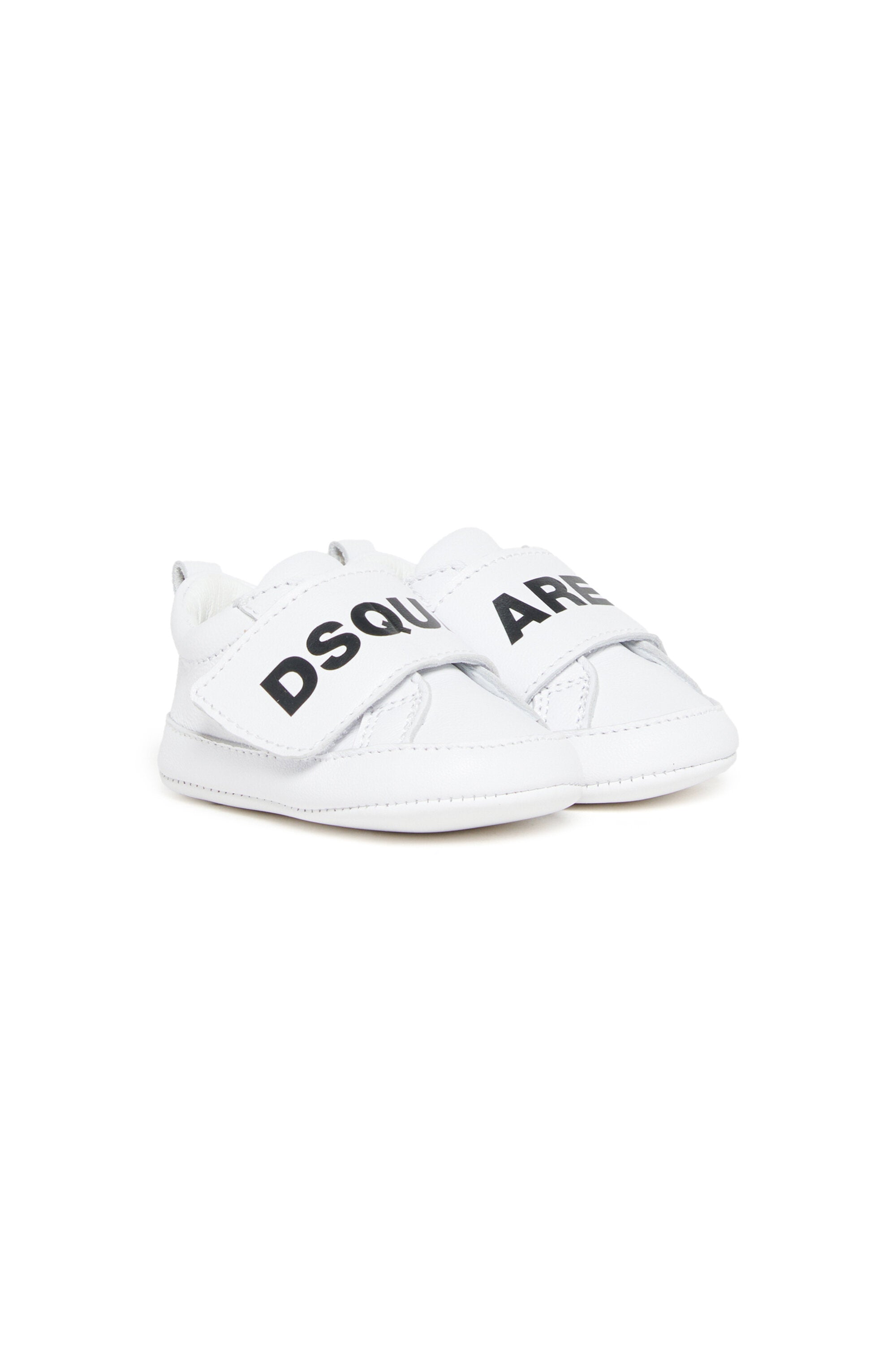 Zapatillas bajas de piel con correa