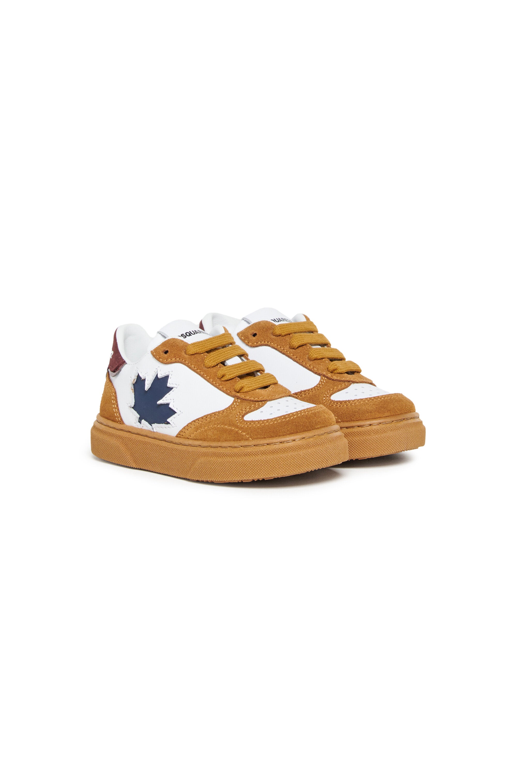 Low lace-up sneakers with Maple Leaf