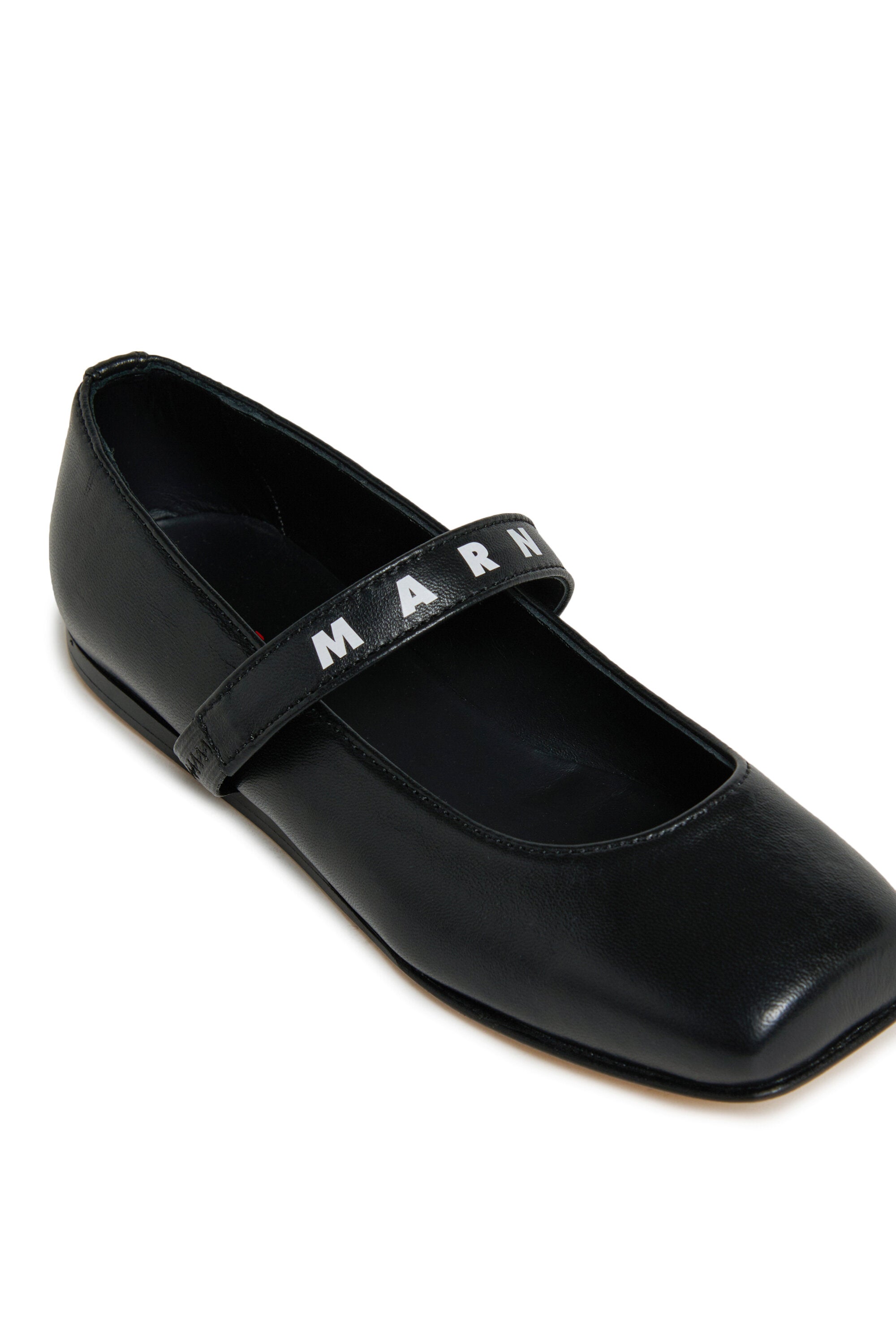 Ballerina with strap and logo