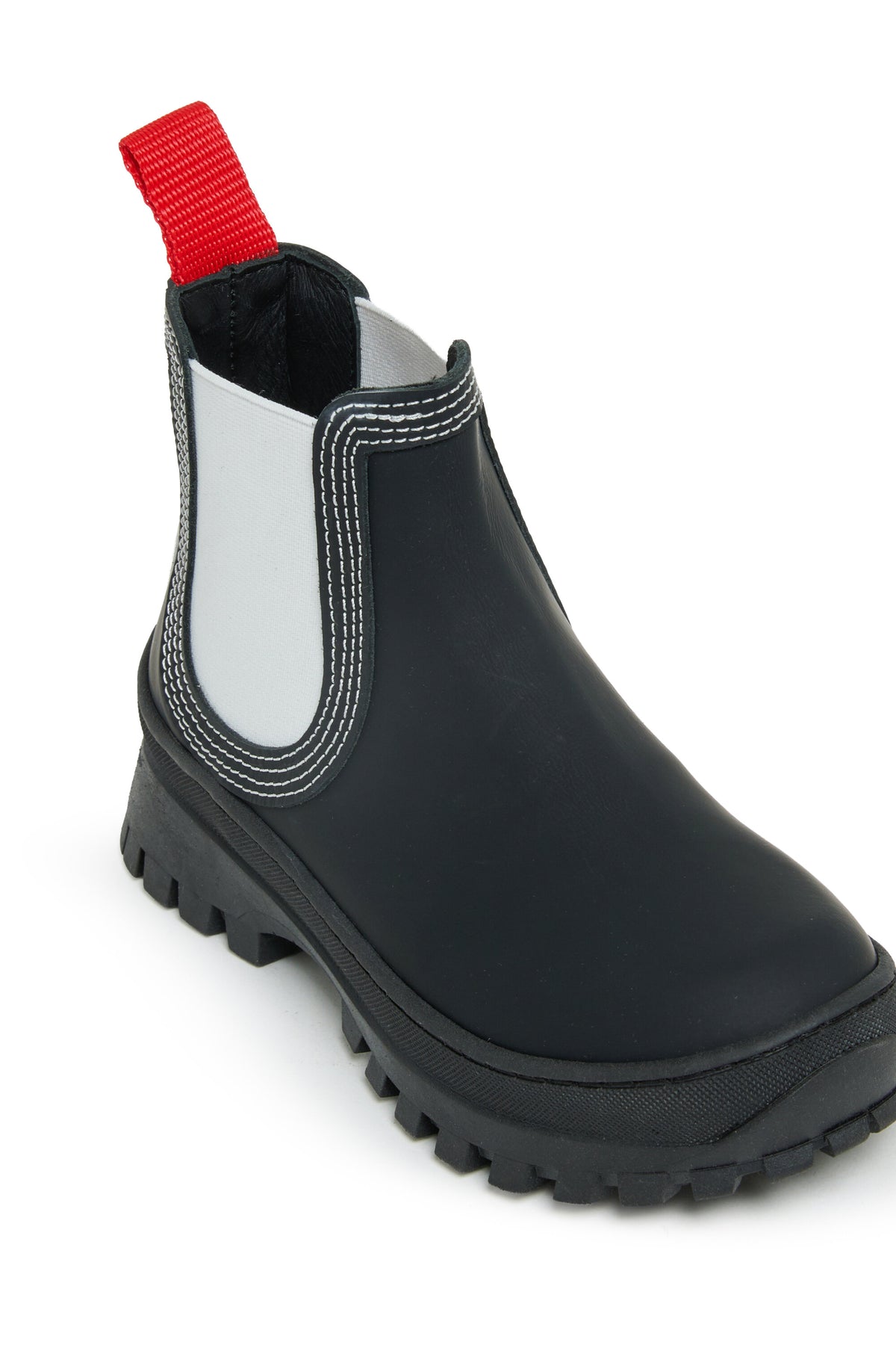 Boots with logo