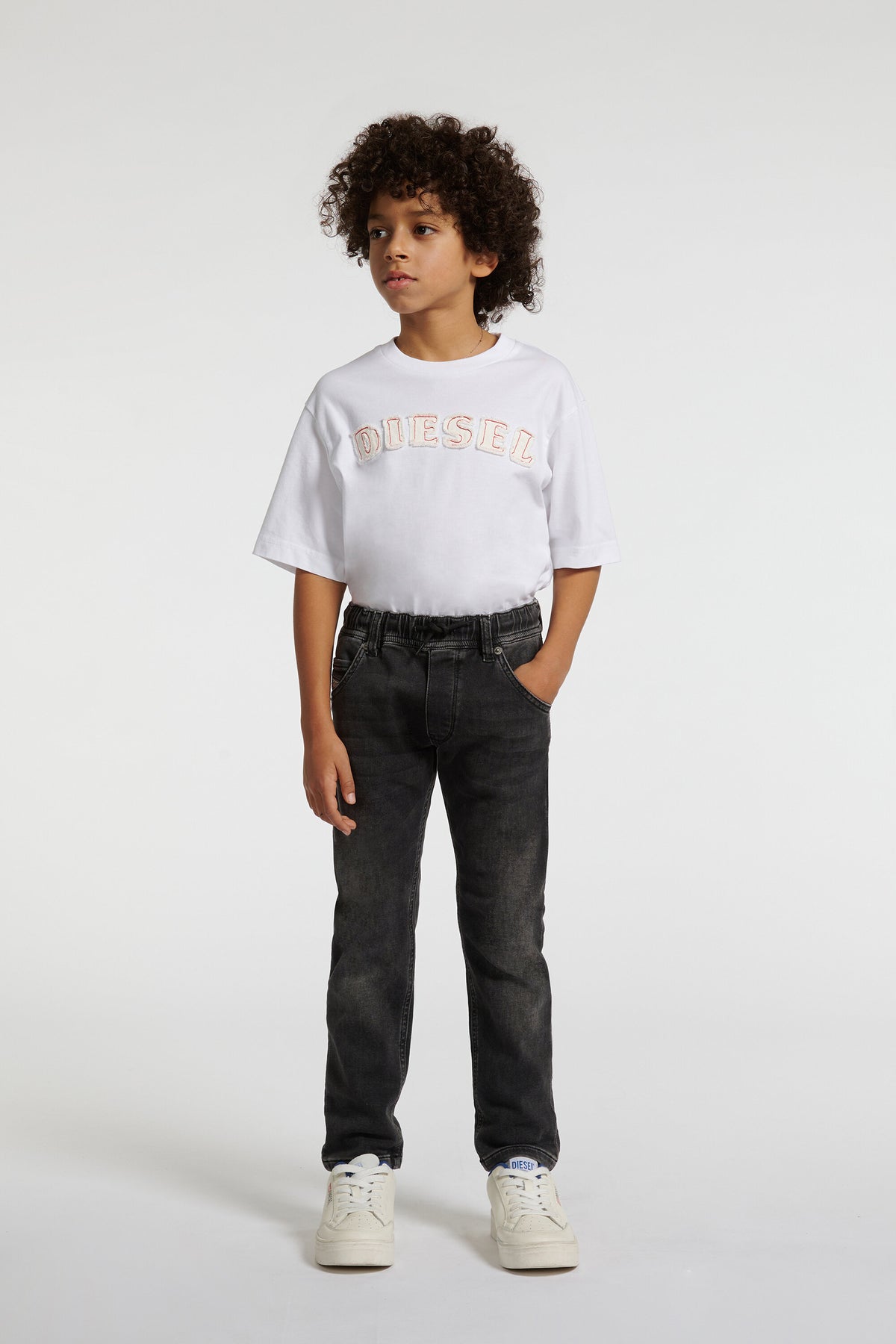 Jeans corte regular negros - Krooley