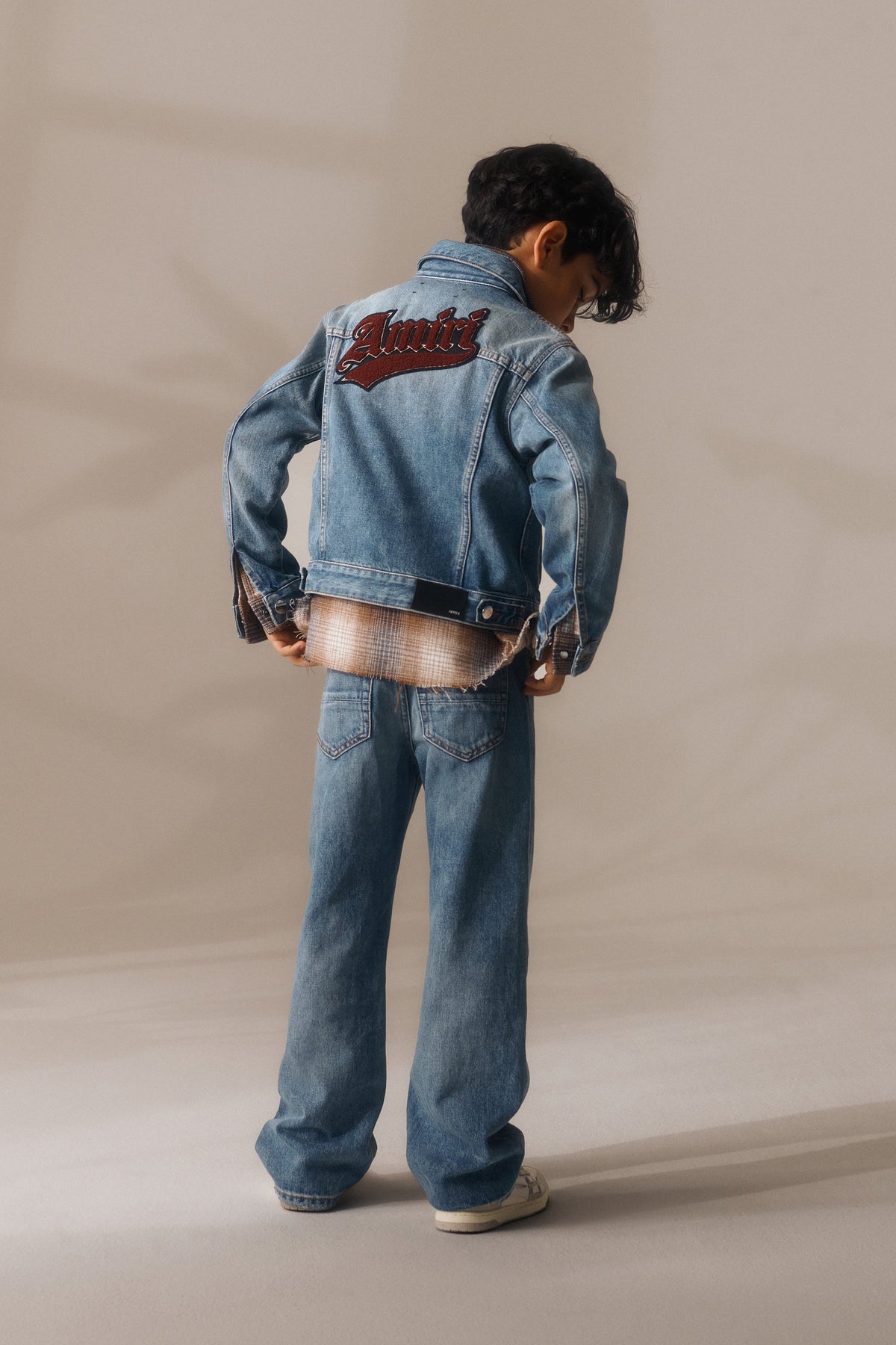 Regular jeans in medium blue wash