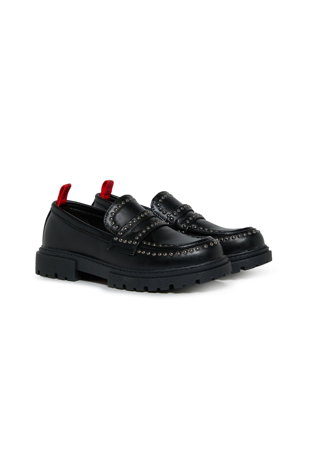 Mocasines con tachuelas