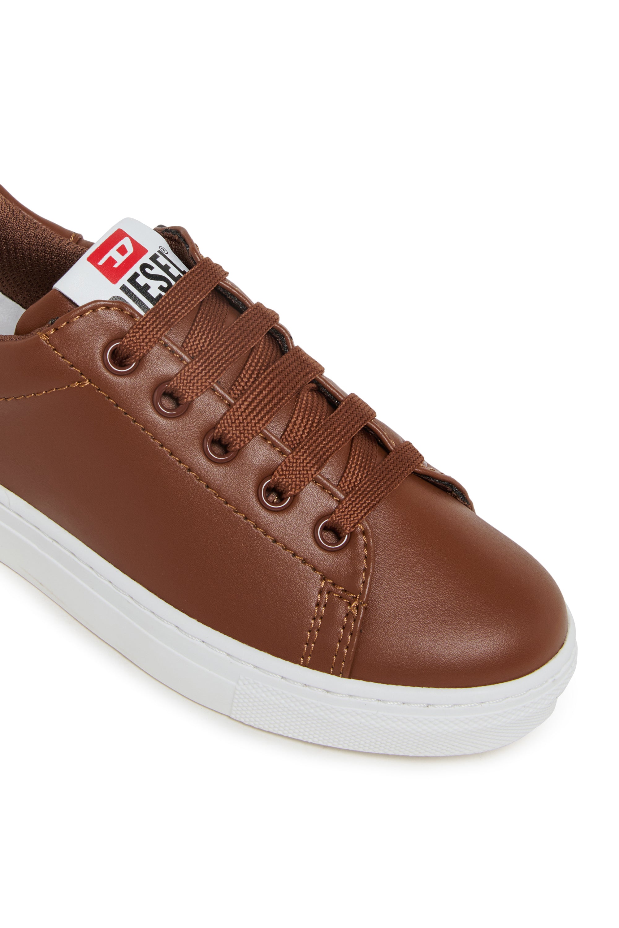Sneakers with logo