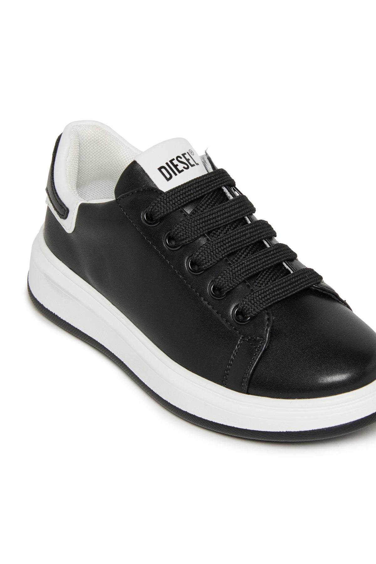 Zapatillas con logotipo